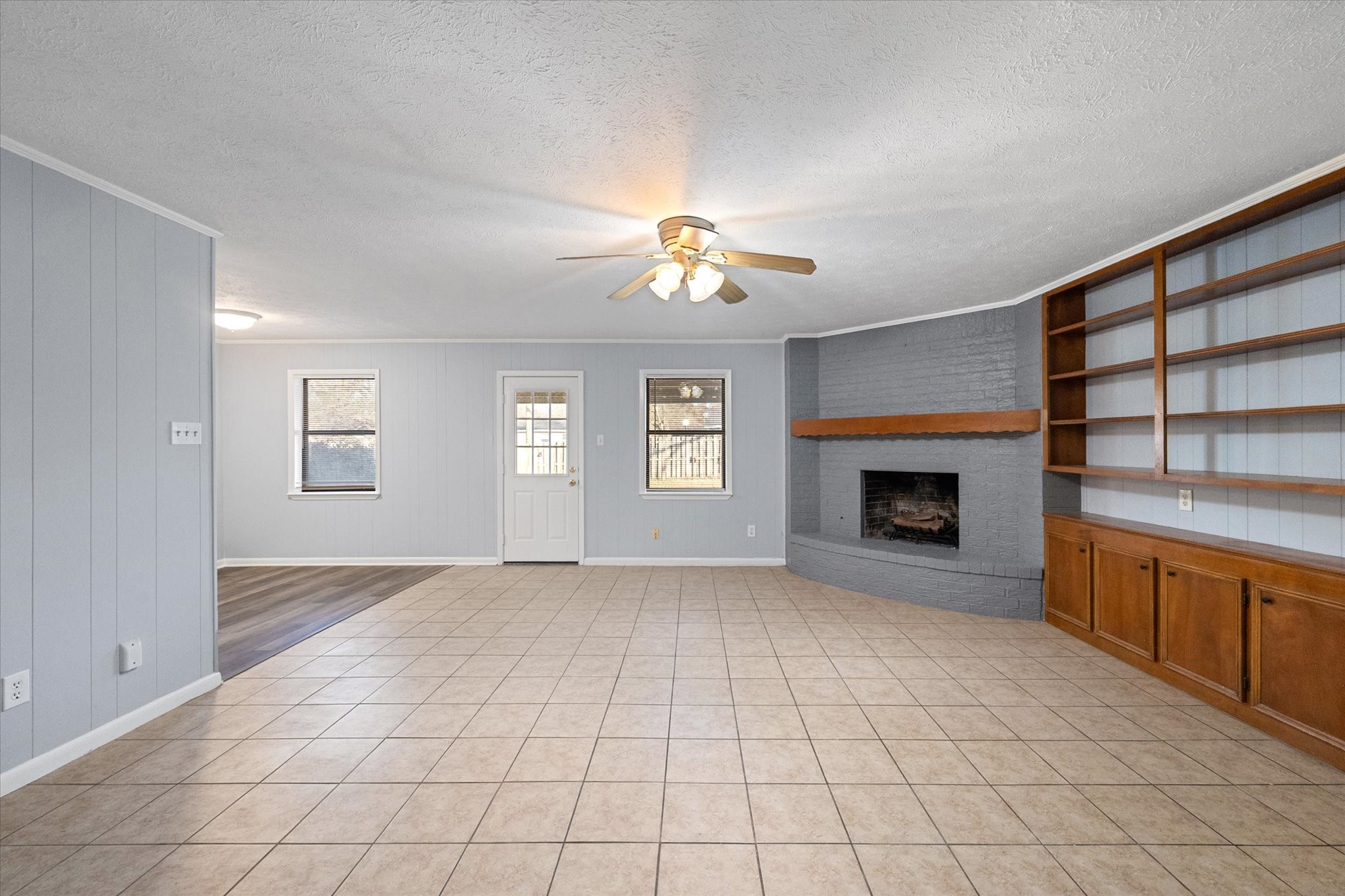 208 Gladstone Avenue