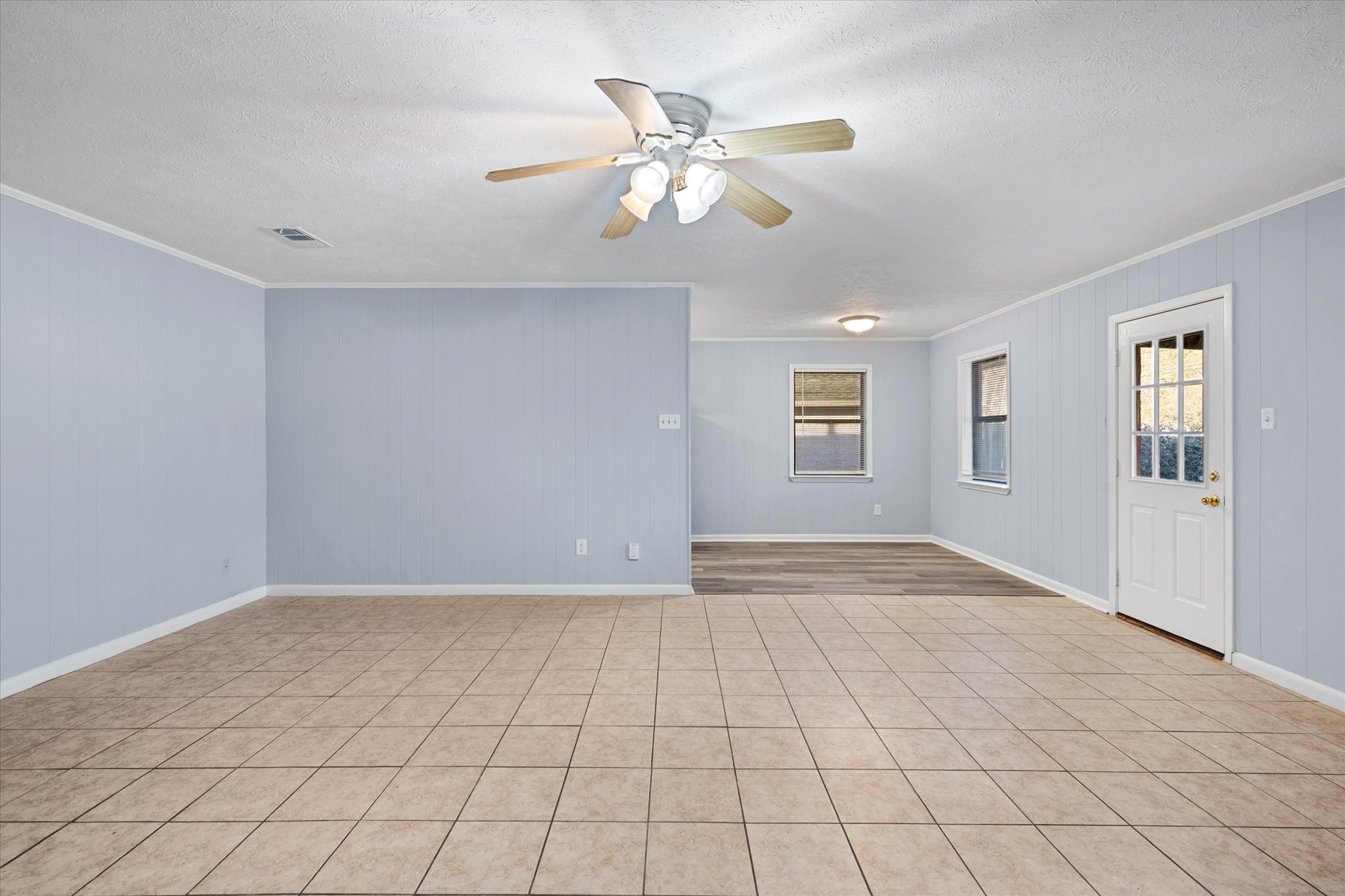 208 Gladstone Avenue