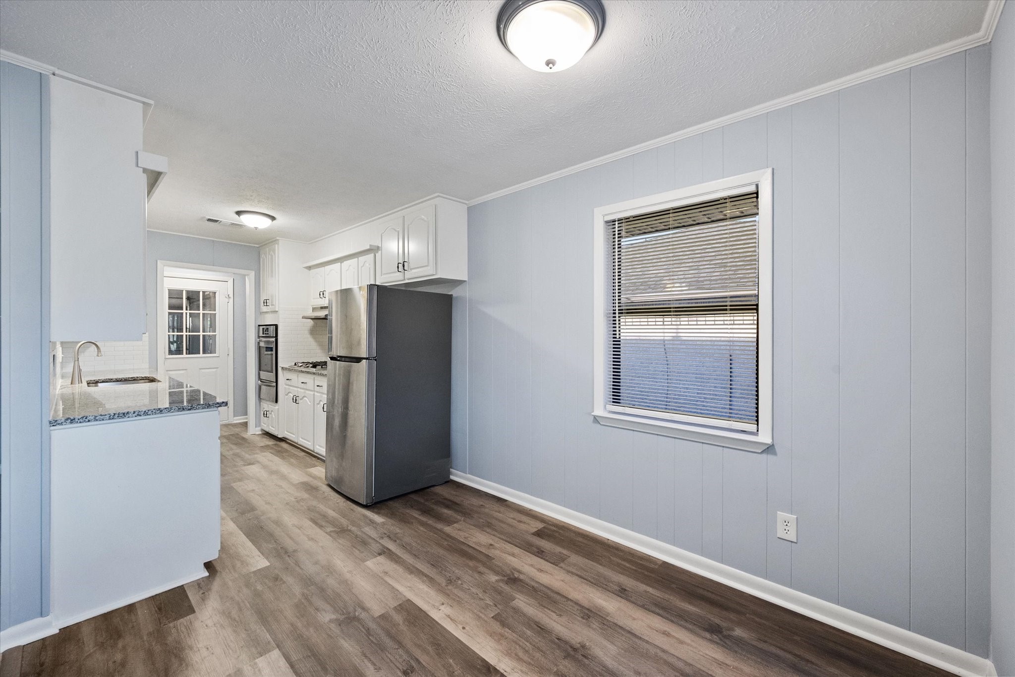 208 Gladstone Avenue