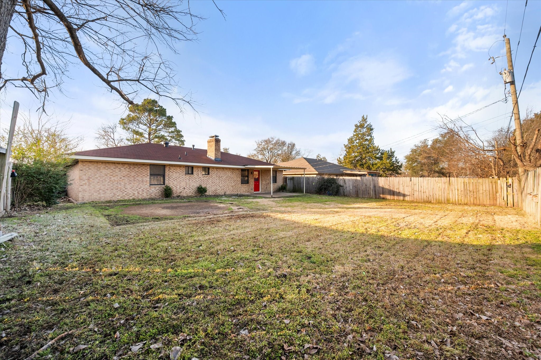 208 Gladstone Avenue