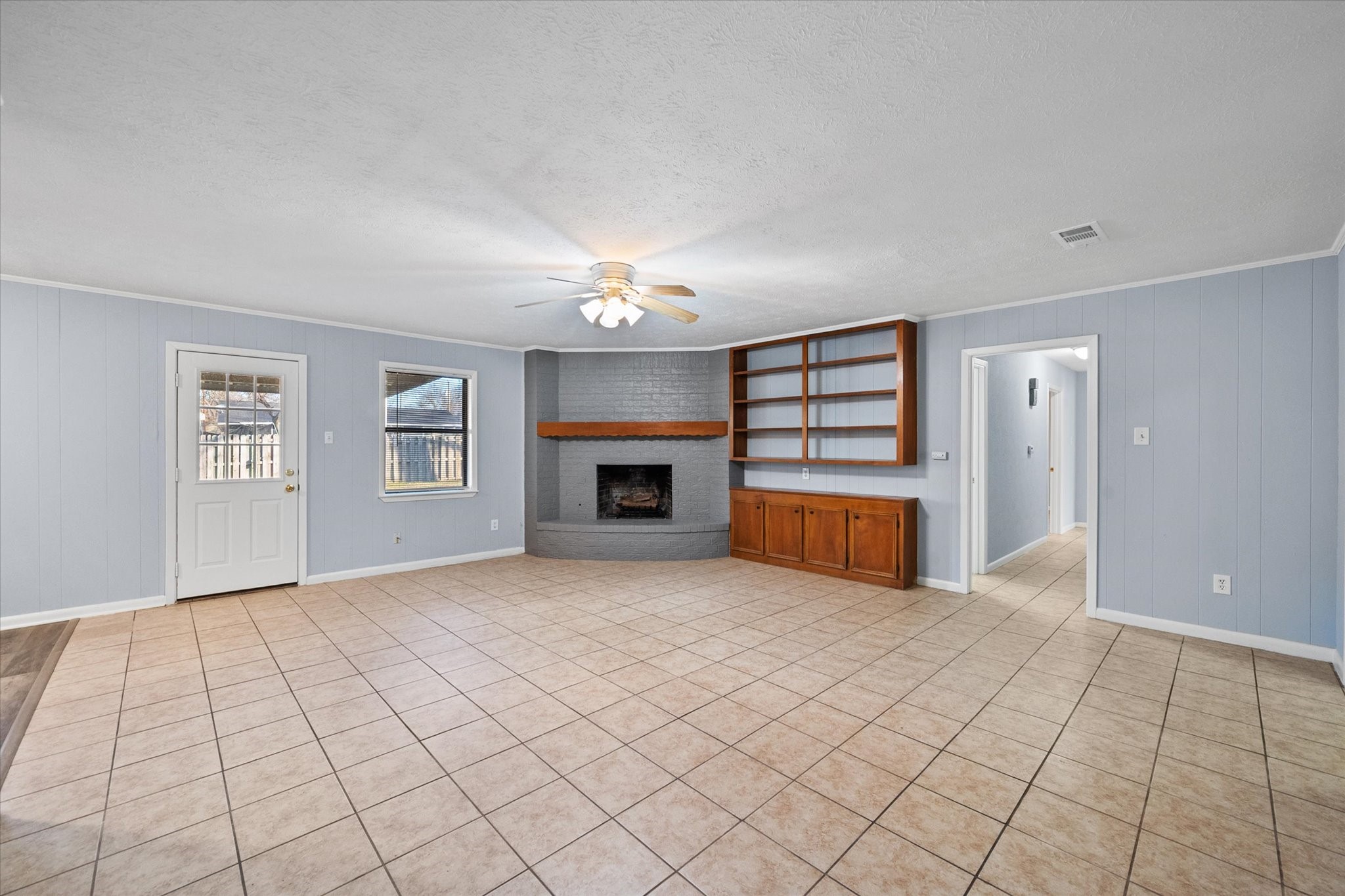 208 Gladstone Avenue