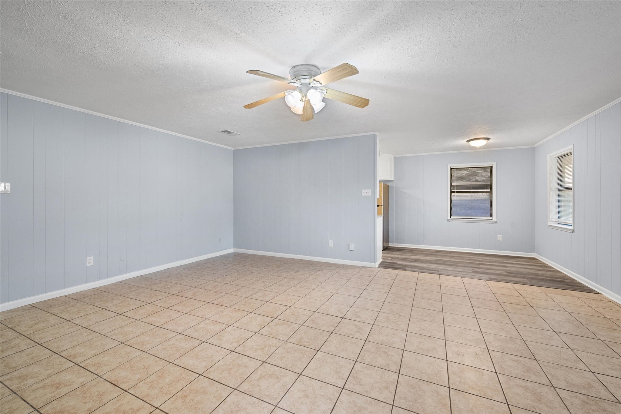 208 Gladstone Avenue