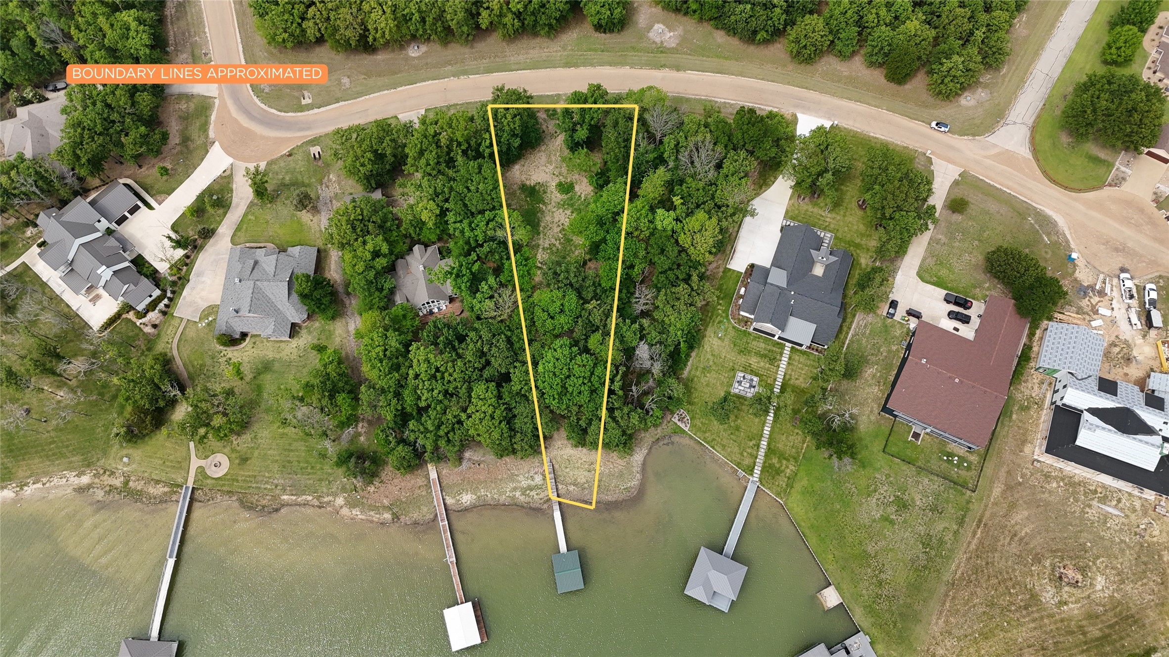 586 Clubhouse Drive
