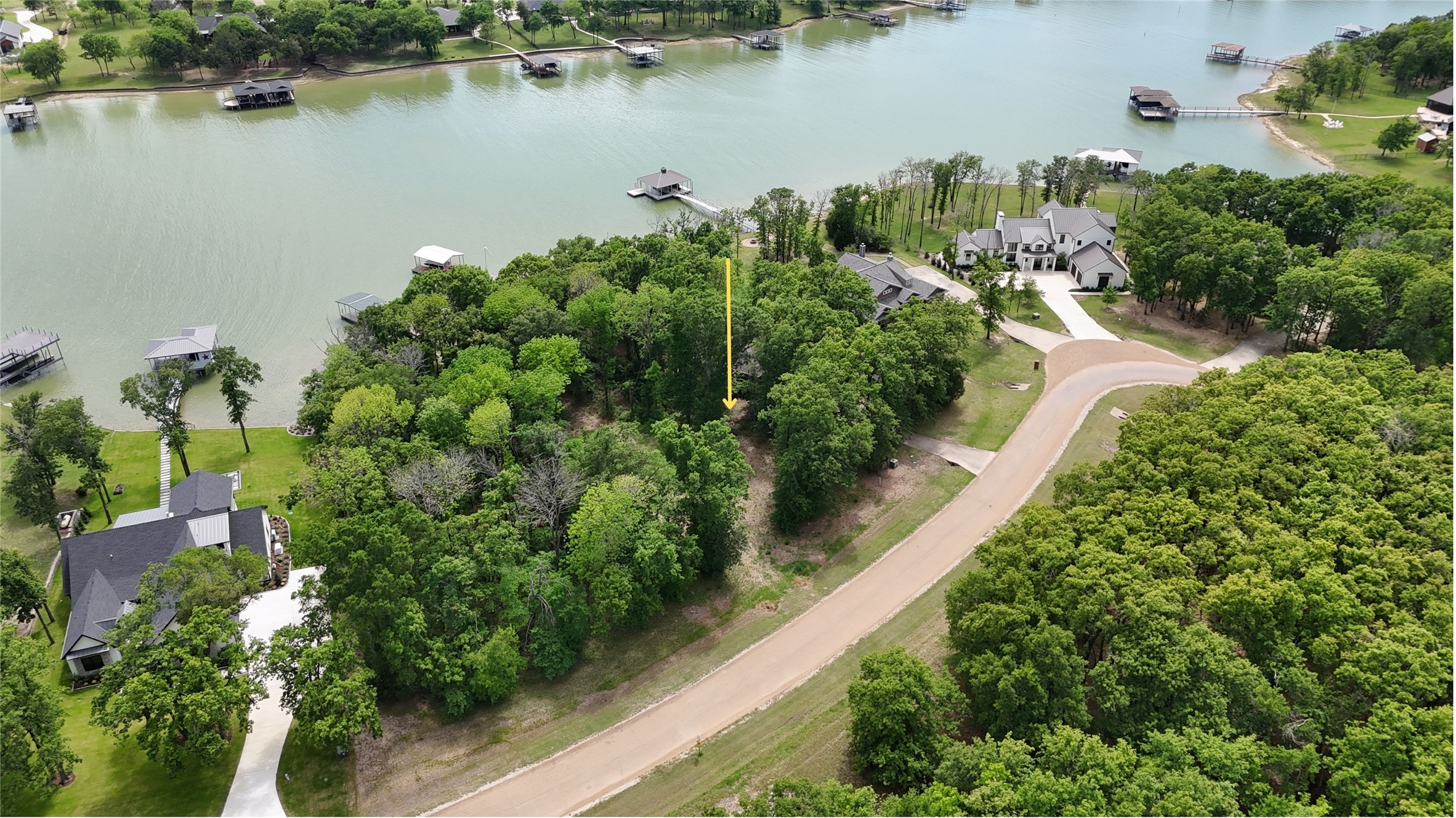586 Clubhouse Drive