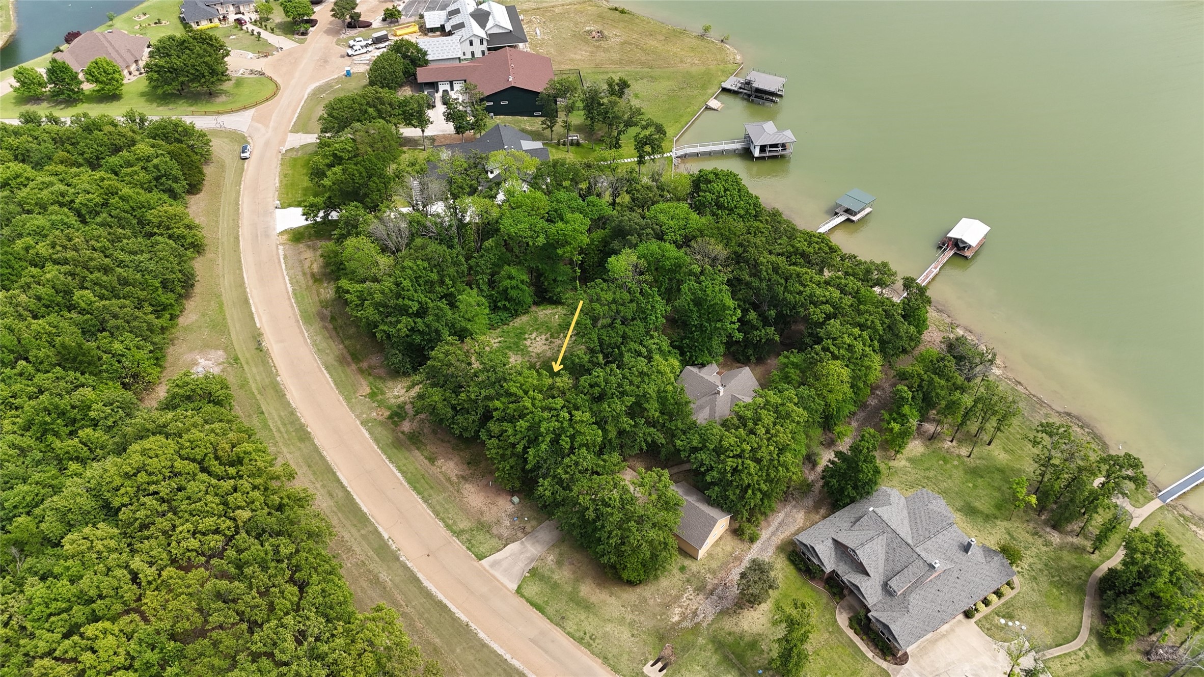 586 Clubhouse Drive