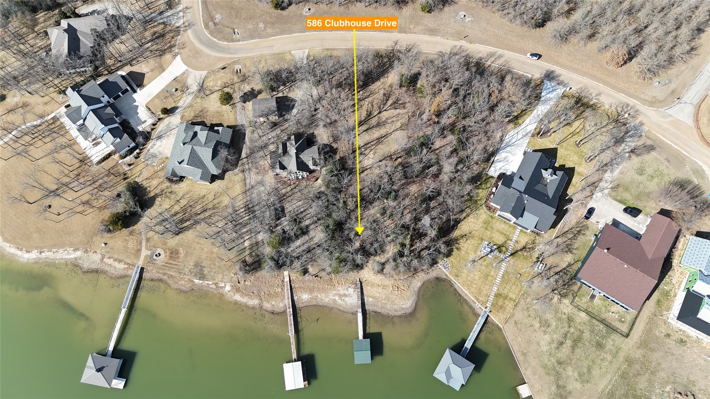 586 Clubhouse Drive