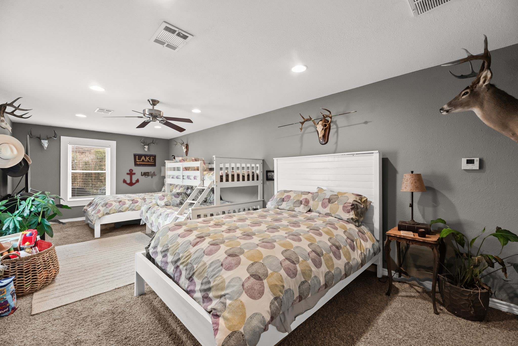 5046 Loper Circle