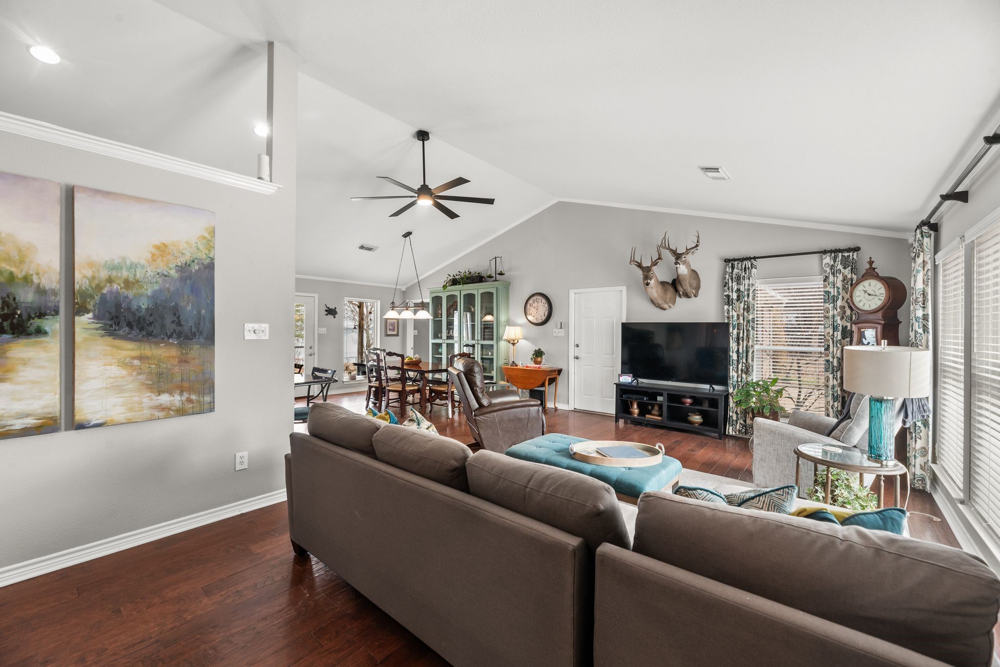 5046 Loper Circle