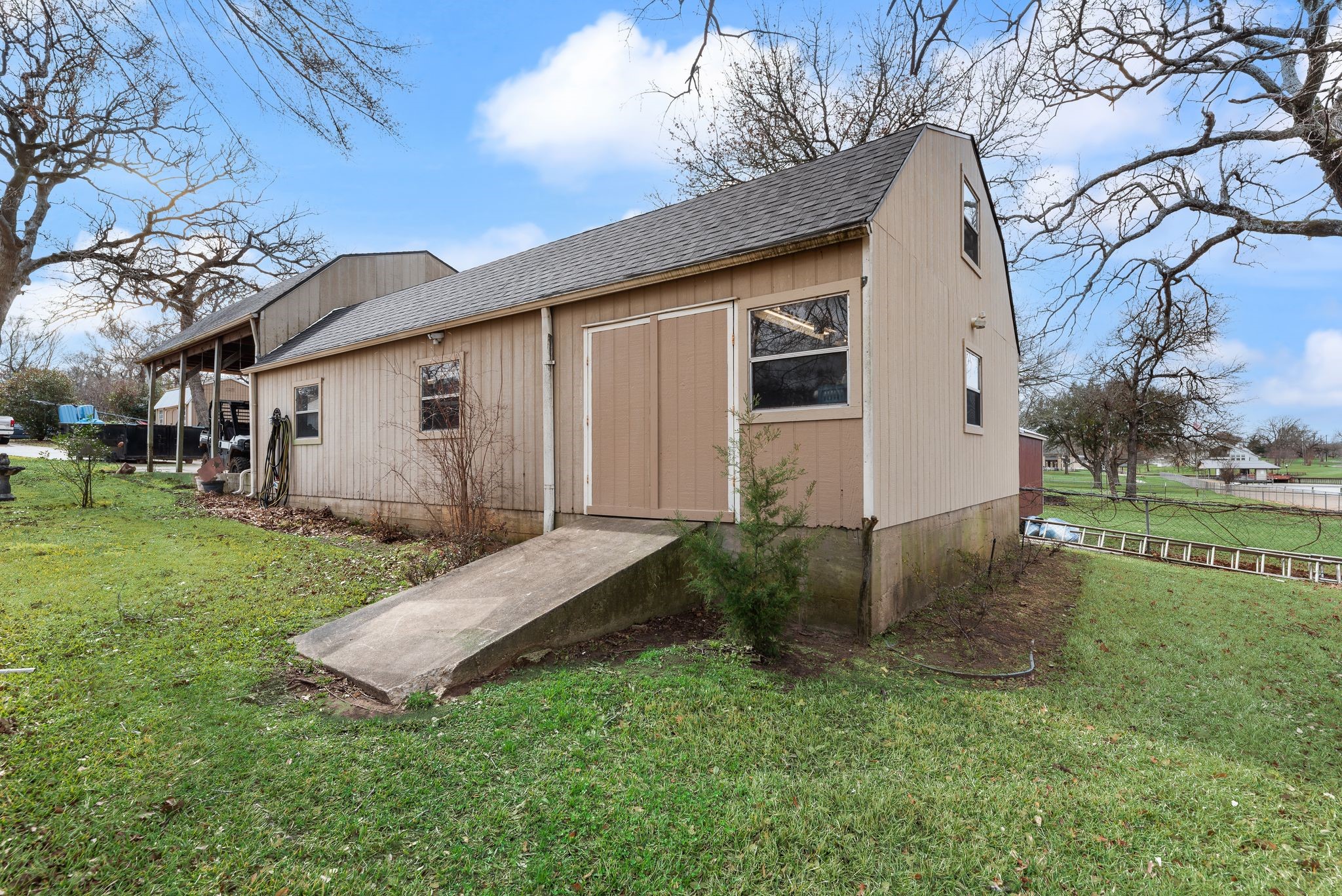 5046 Loper Circle