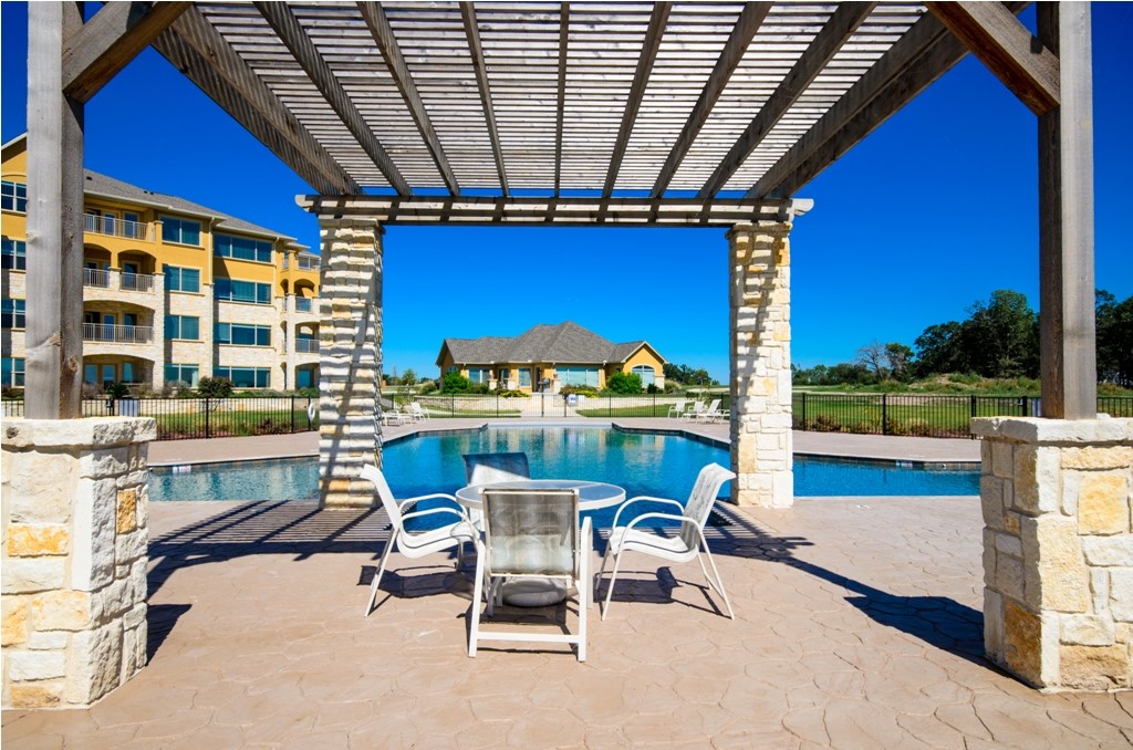 9900 Northshore Boulevard 3105