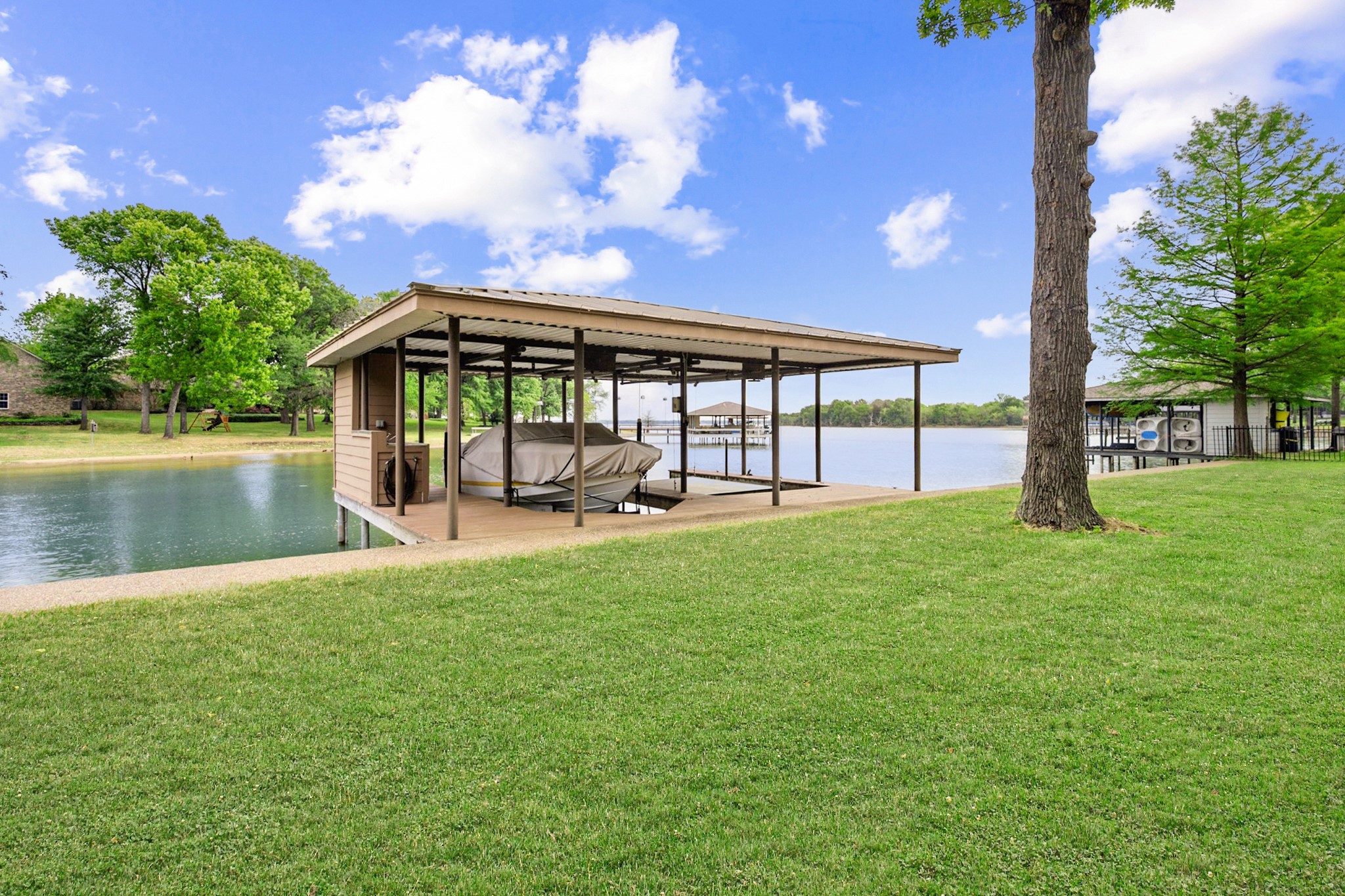 301 Bentwood Circle