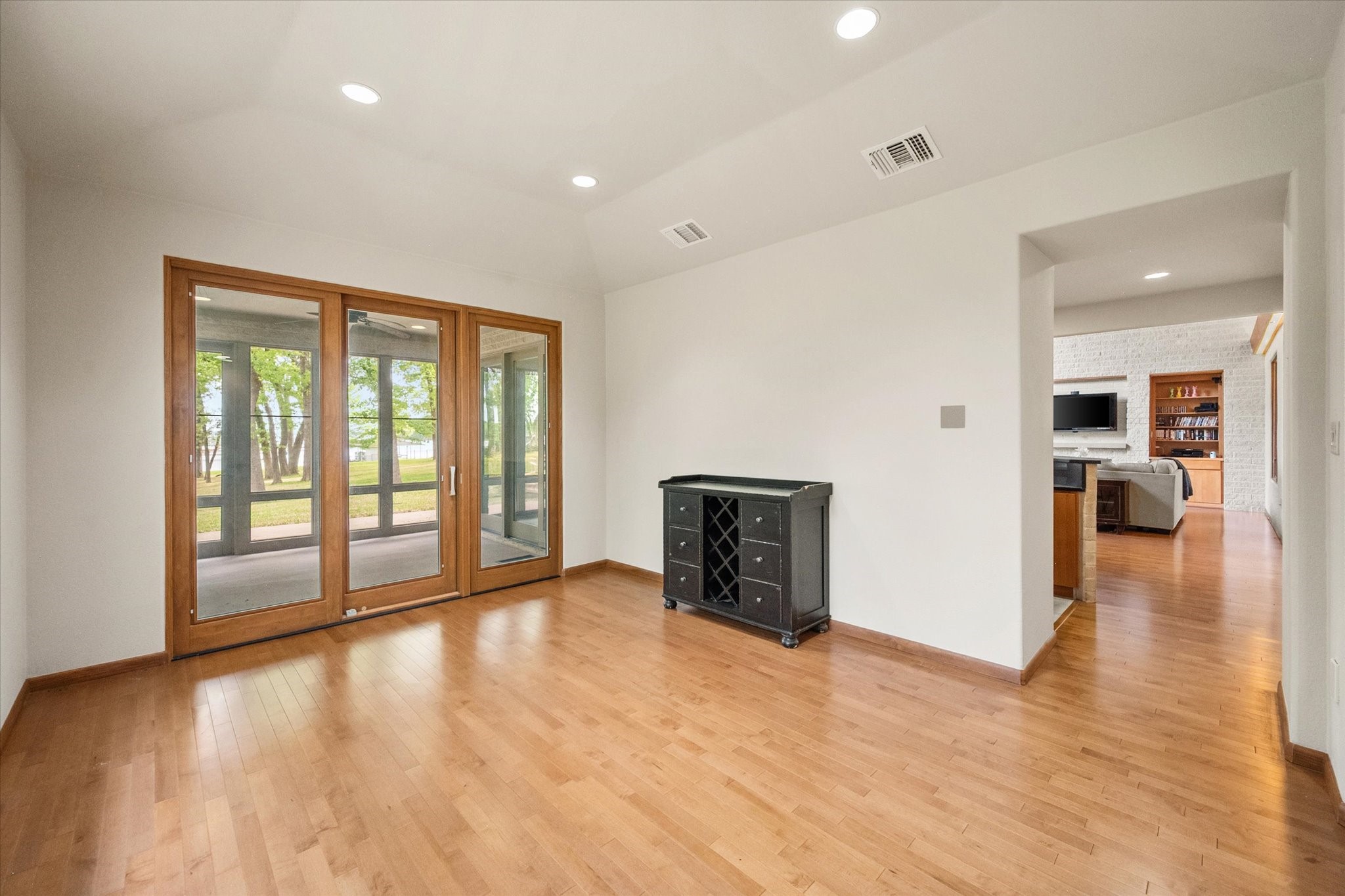 301 Bentwood Circle