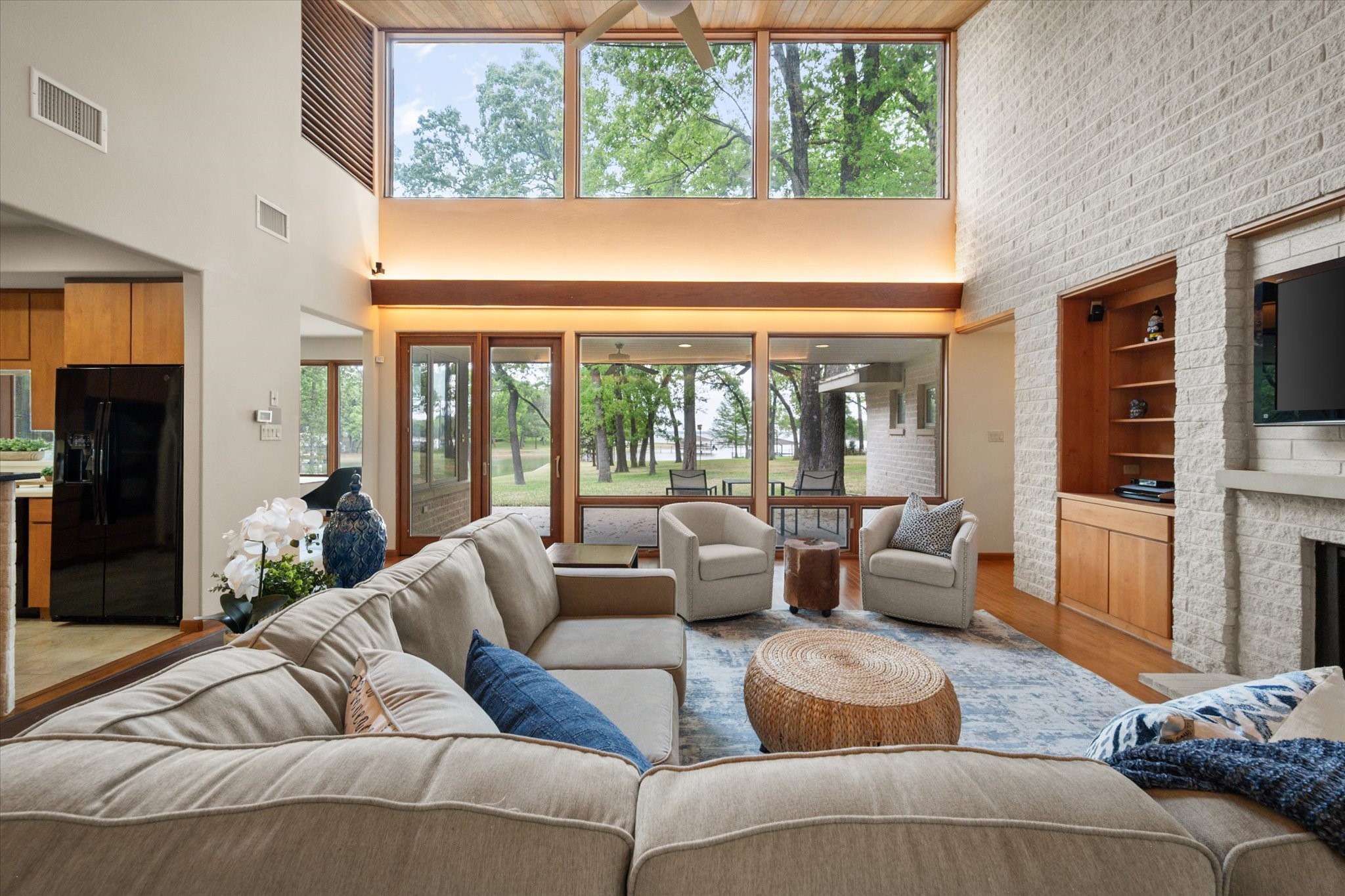 301 Bentwood Circle