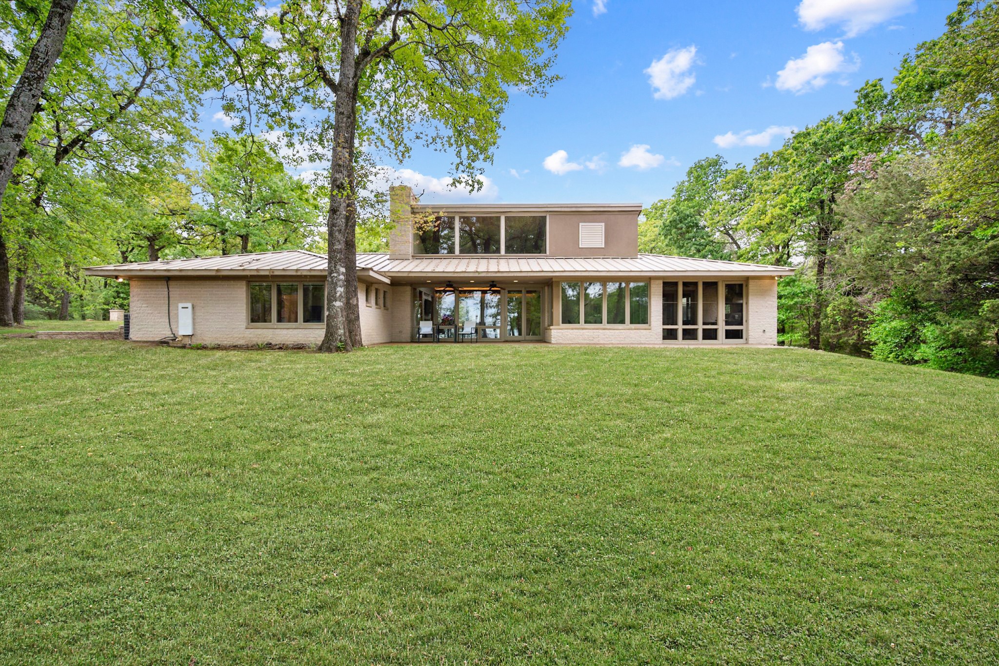 301 Bentwood Circle