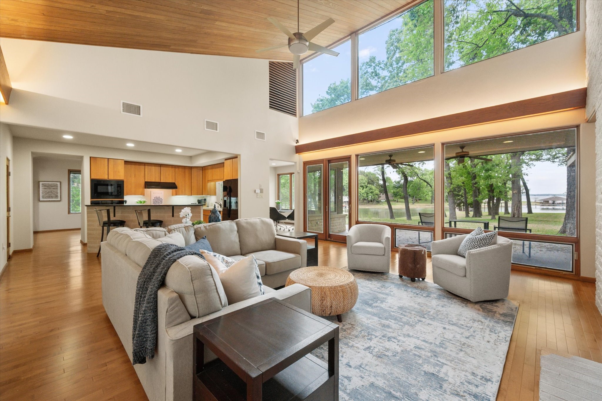 301 Bentwood Circle