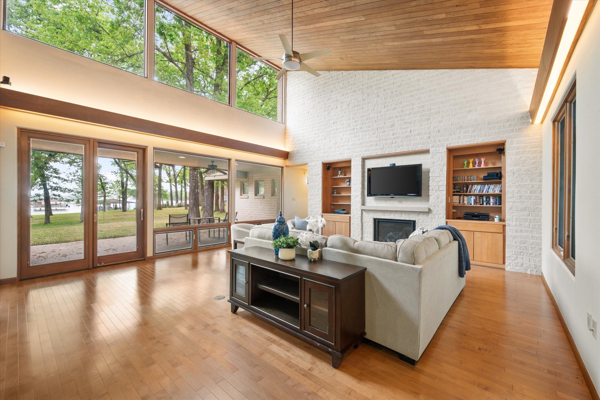 301 Bentwood Circle