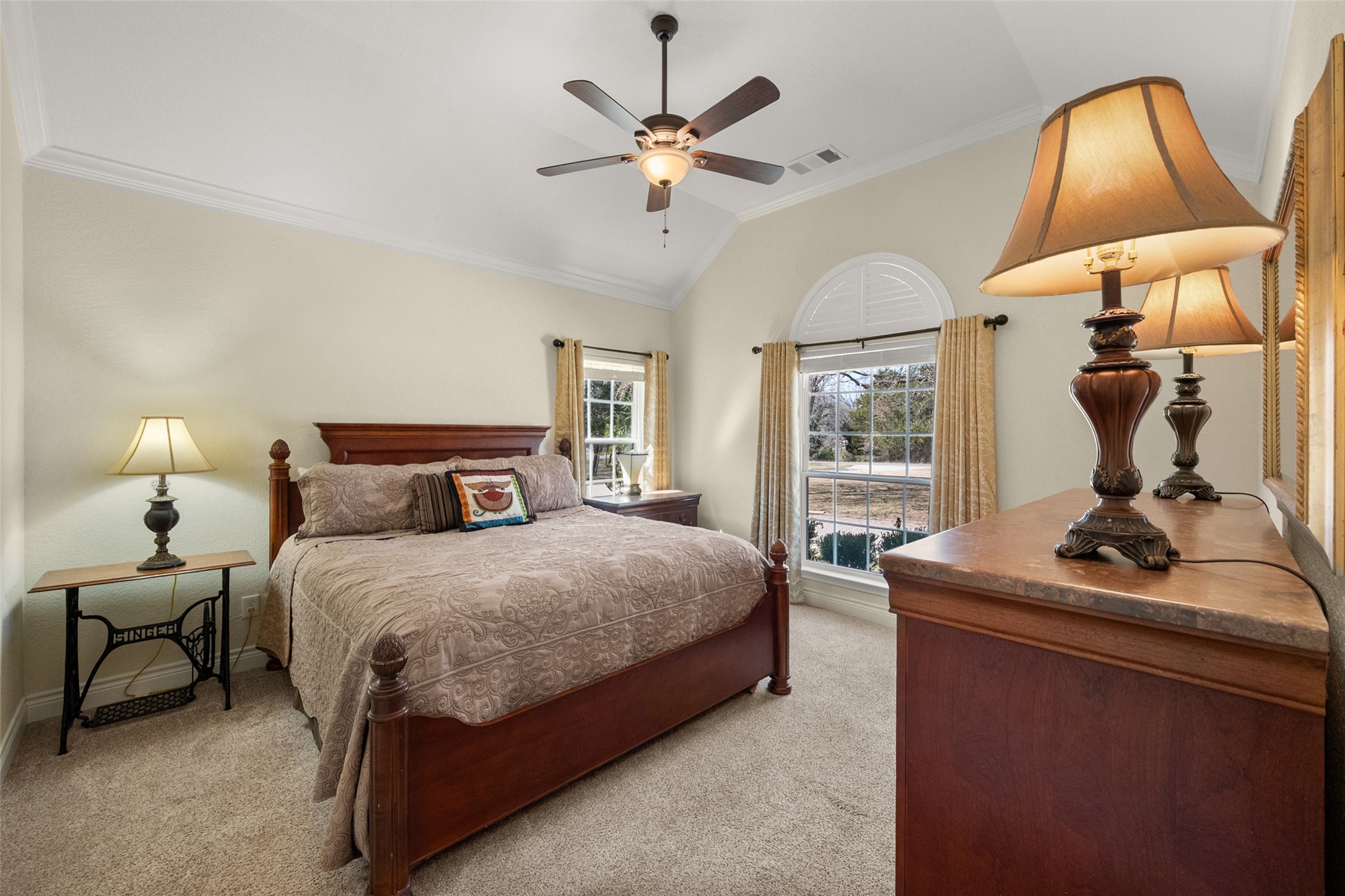 403 Arrowhead Point
