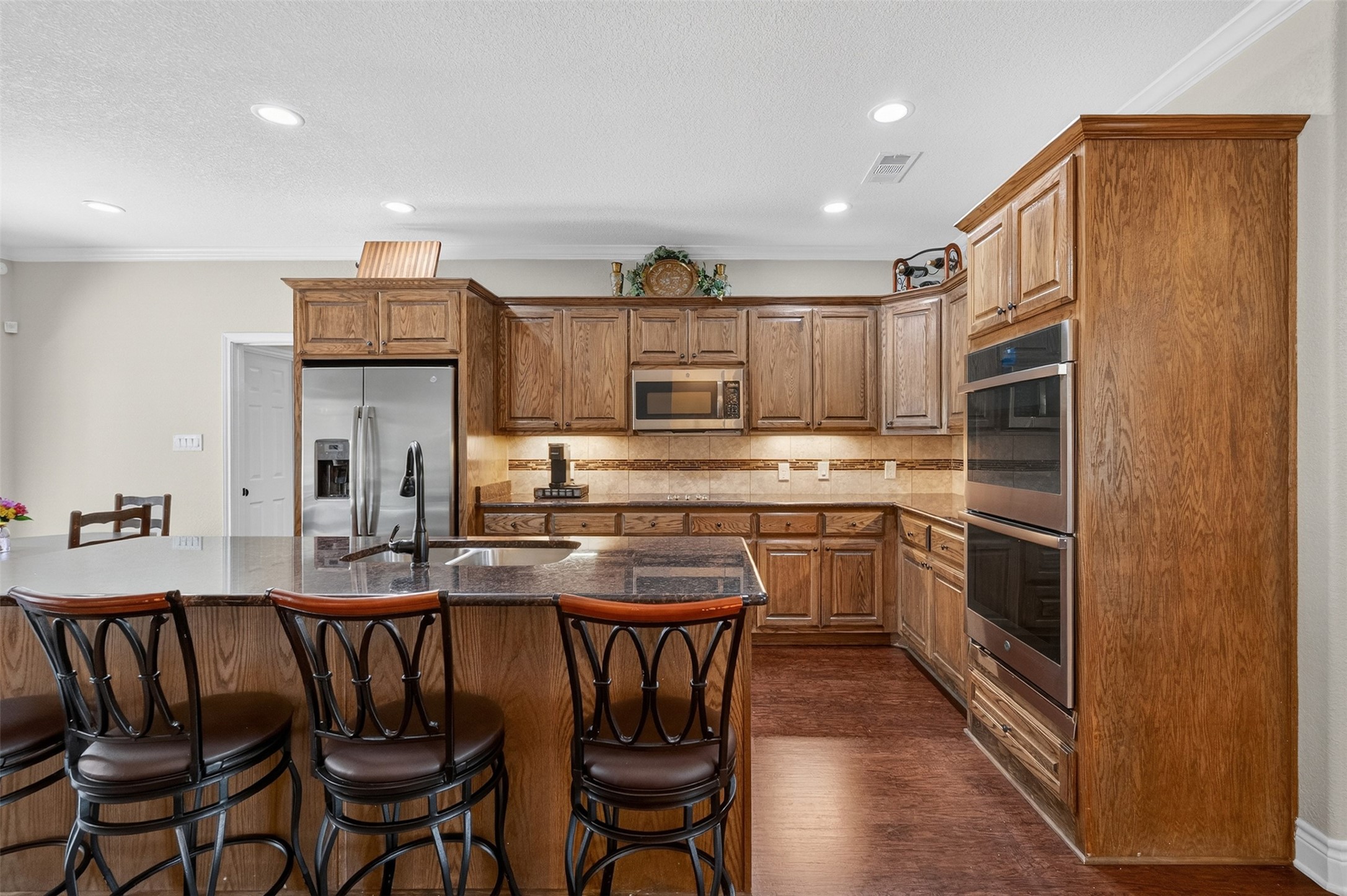 403 Arrowhead Point