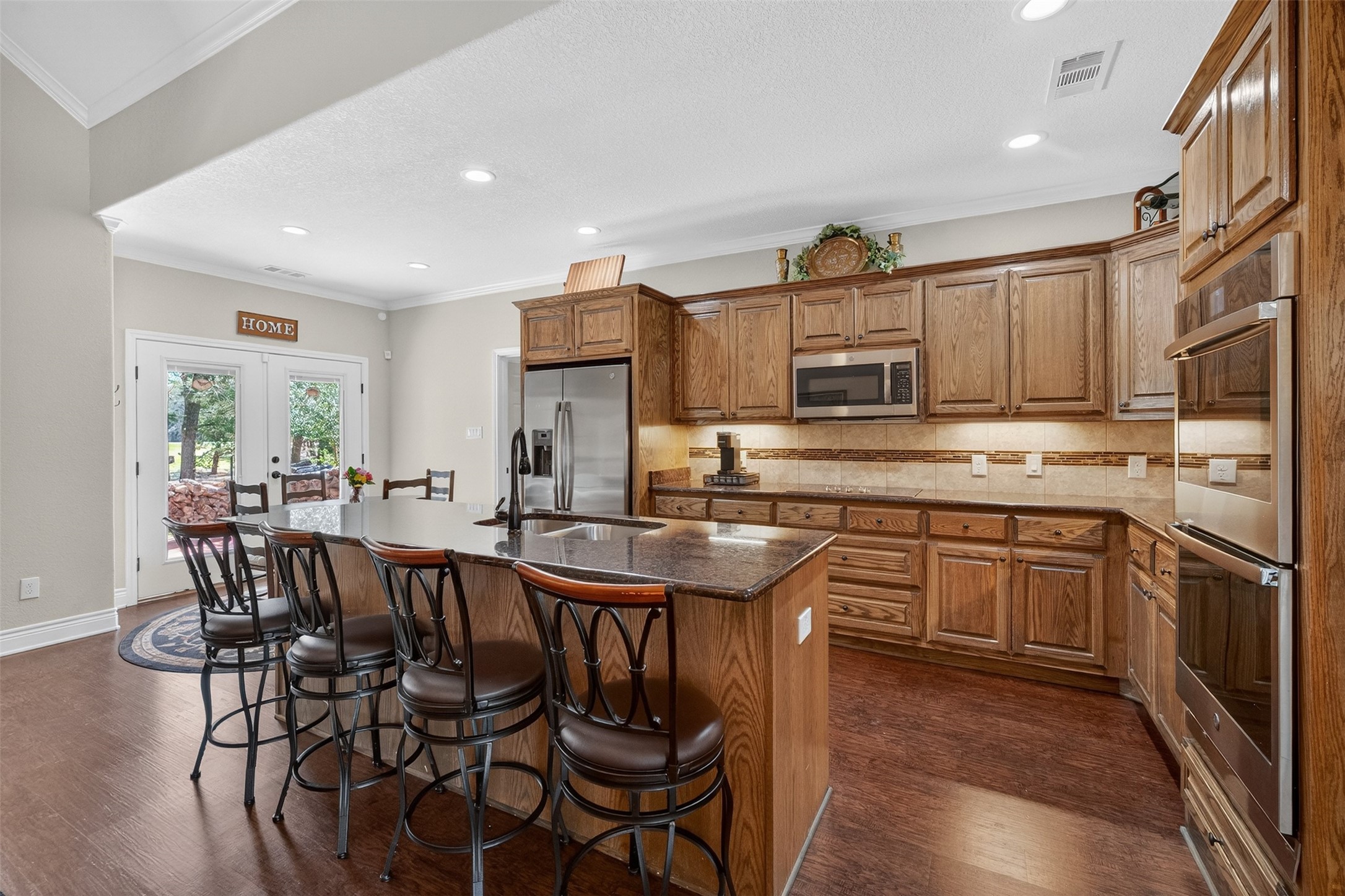 403 Arrowhead Point