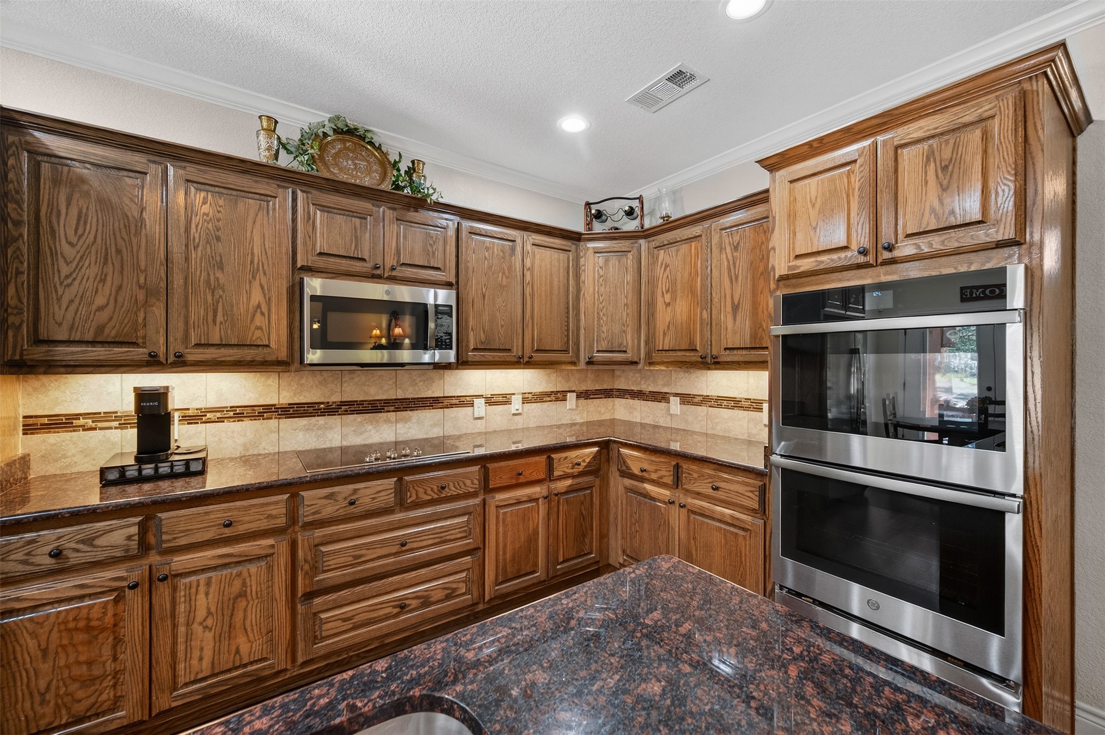 403 Arrowhead Point