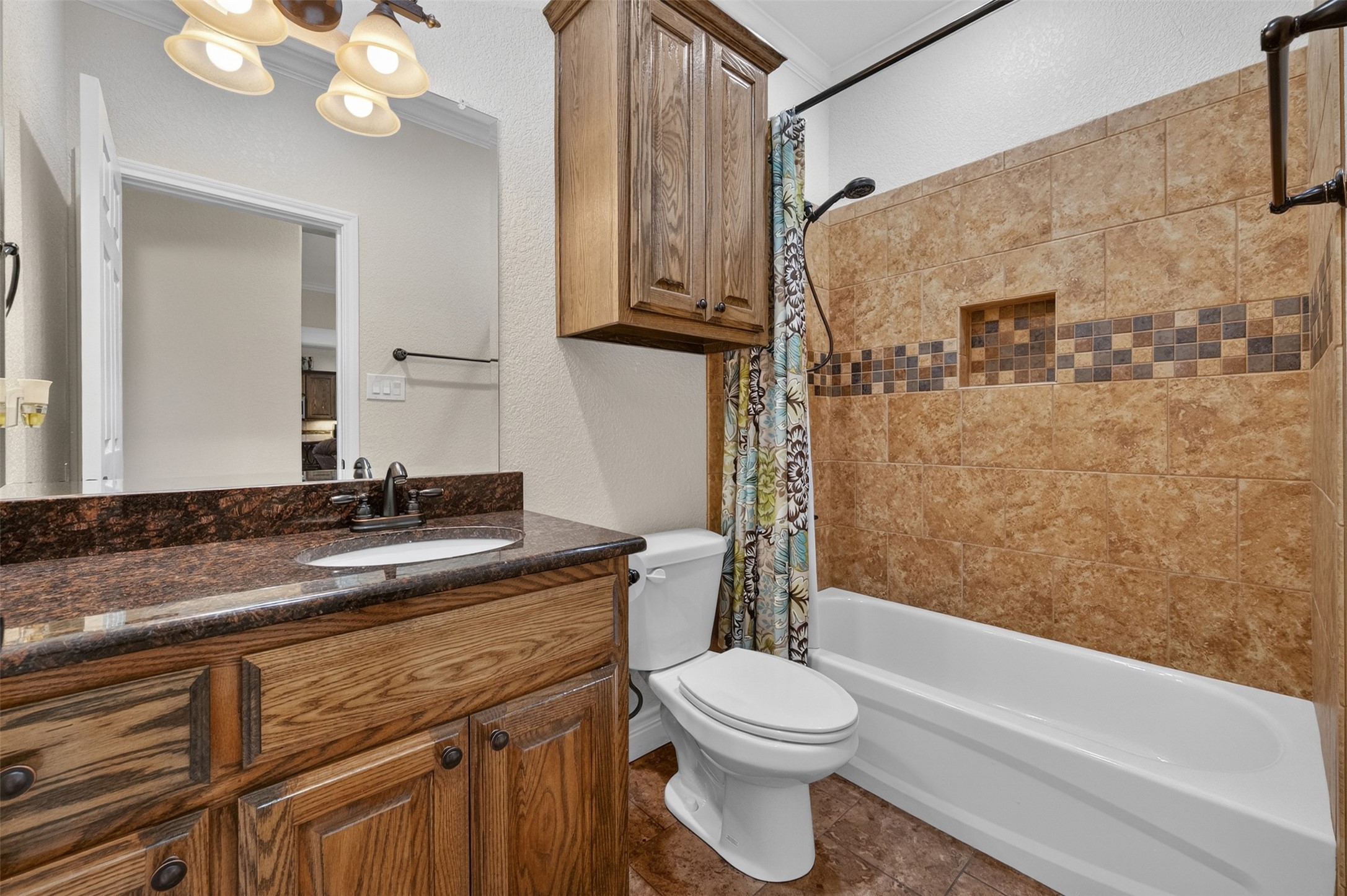403 Arrowhead Point