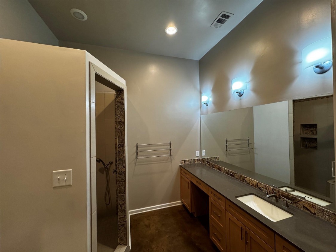 104 S Beaton Street C