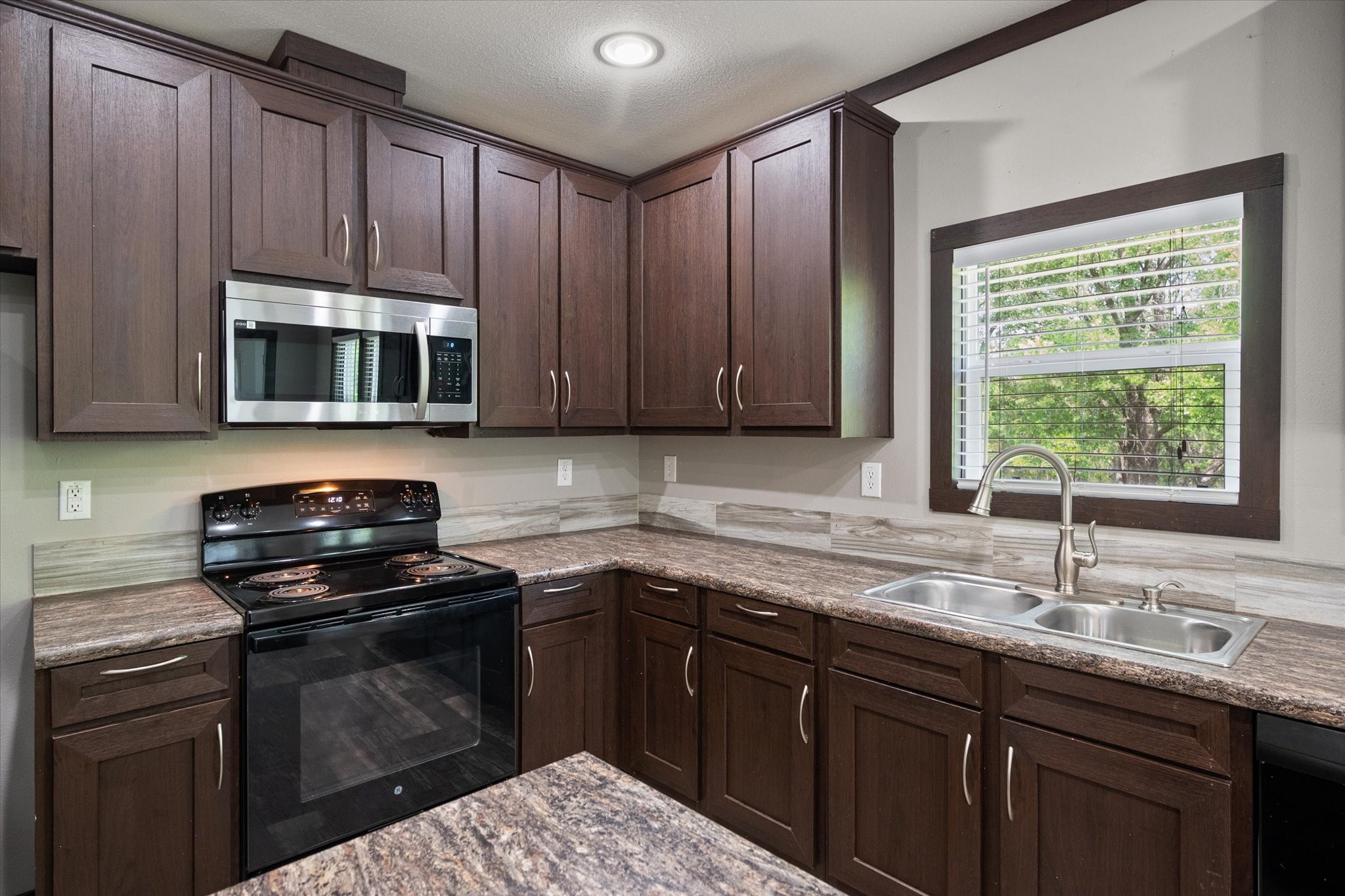 136 SE County Road 3048