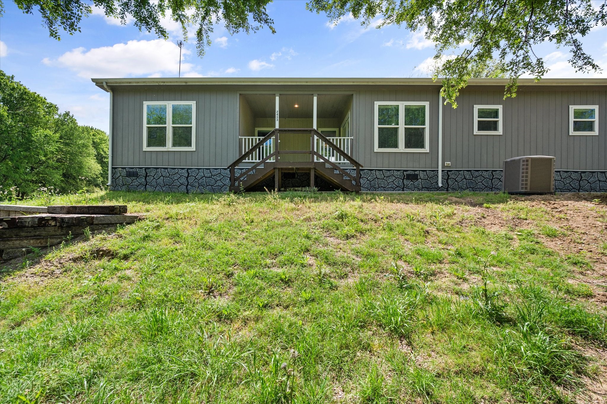 136 SE County Road 3048