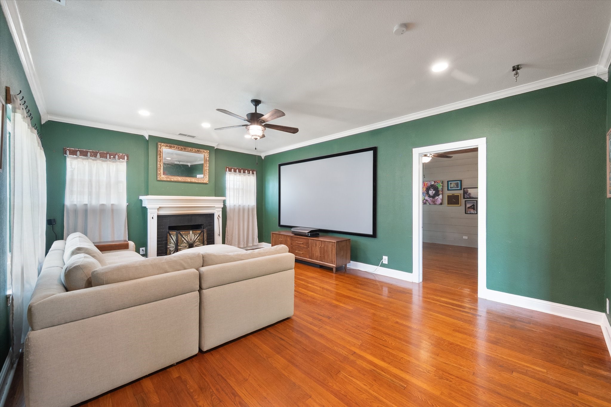 211 SW 4th Street