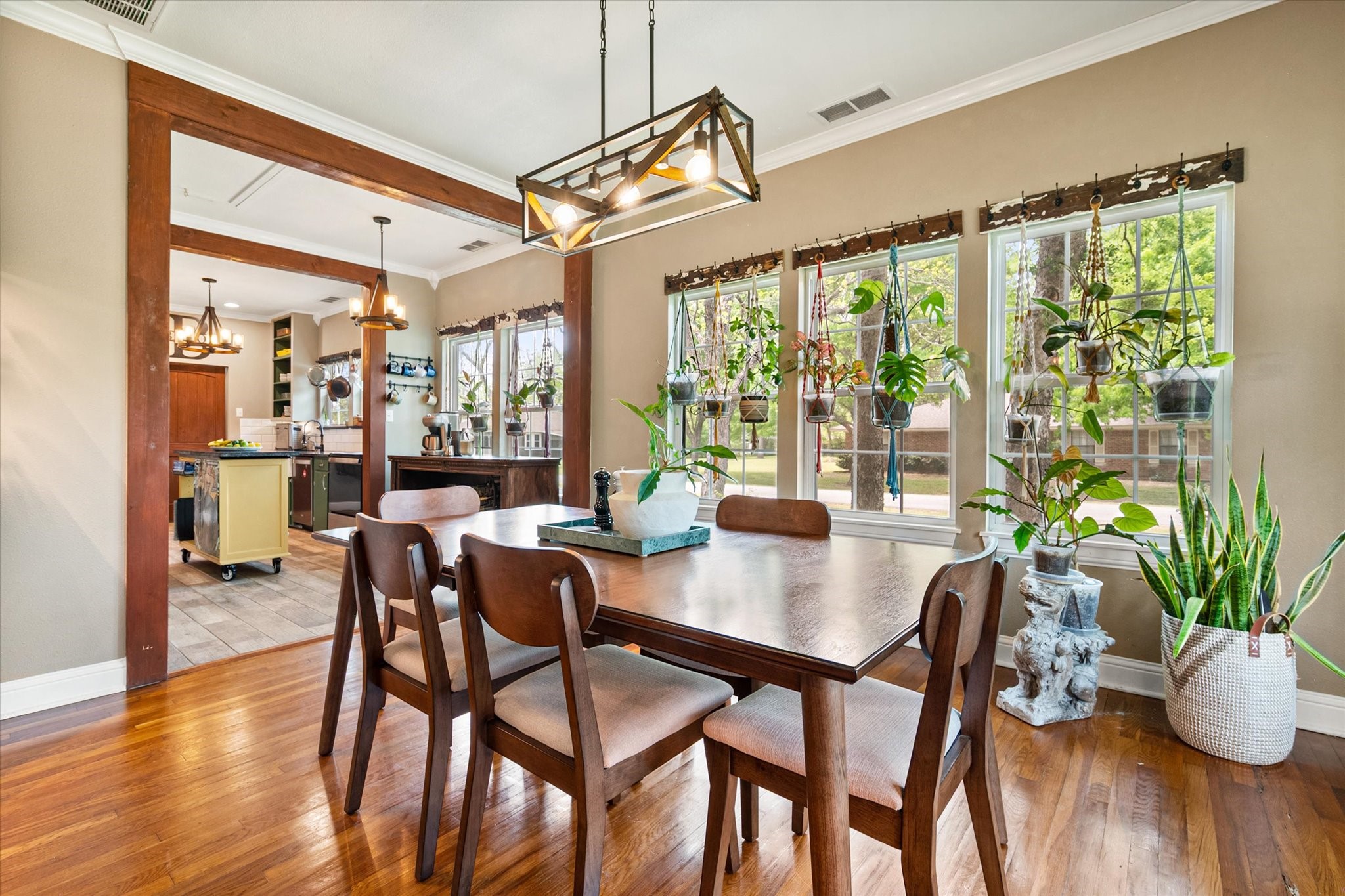 211 SW 4th Street