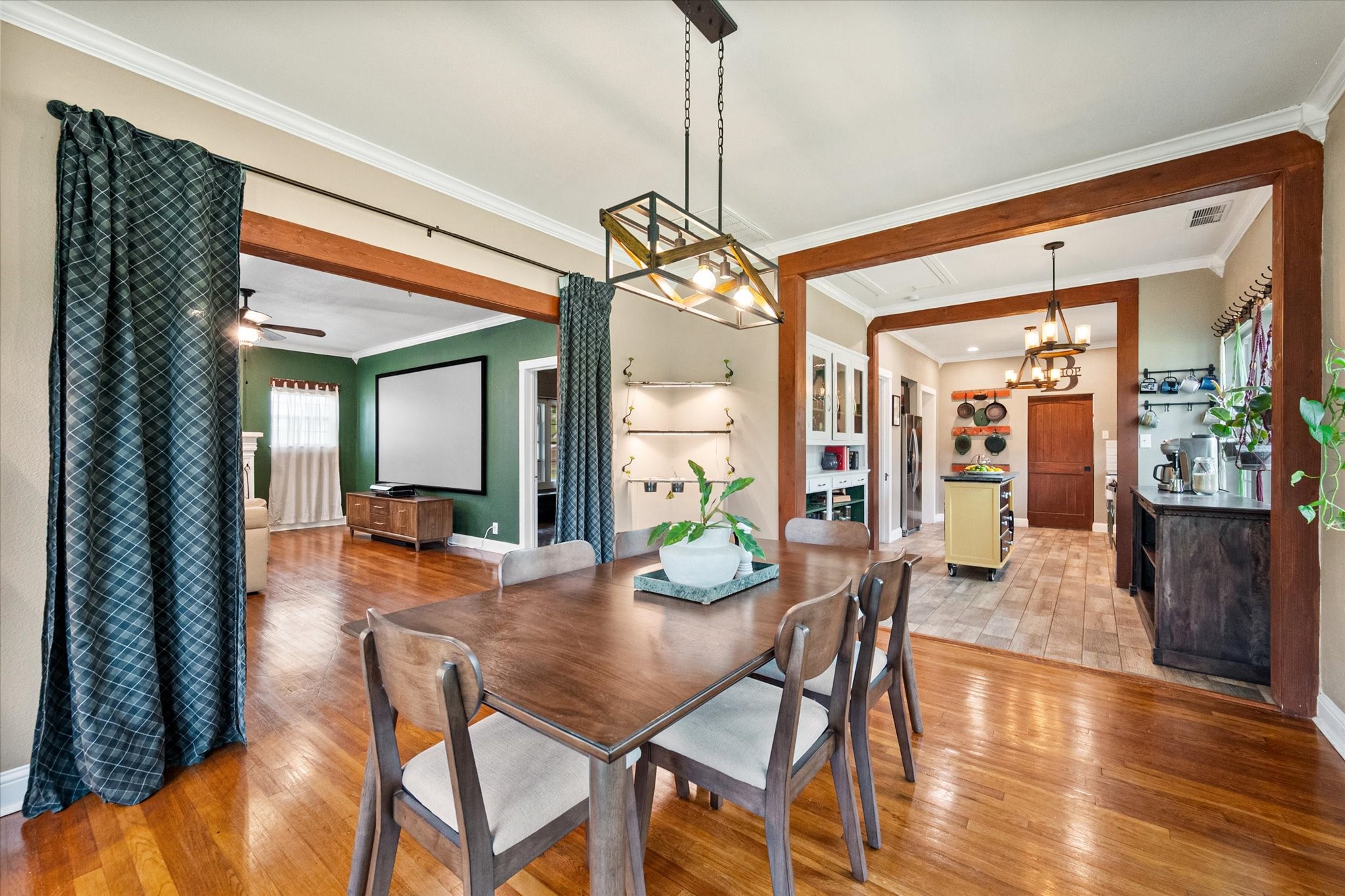 211 SW 4th Street