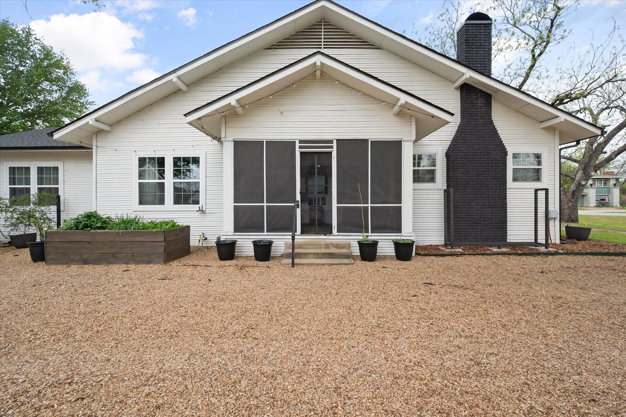 211 SW 4th Street