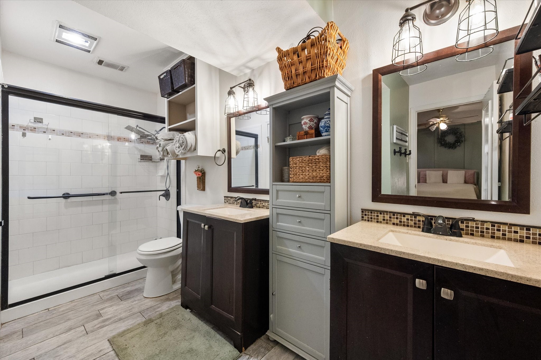 1711 Clearbrook Lane