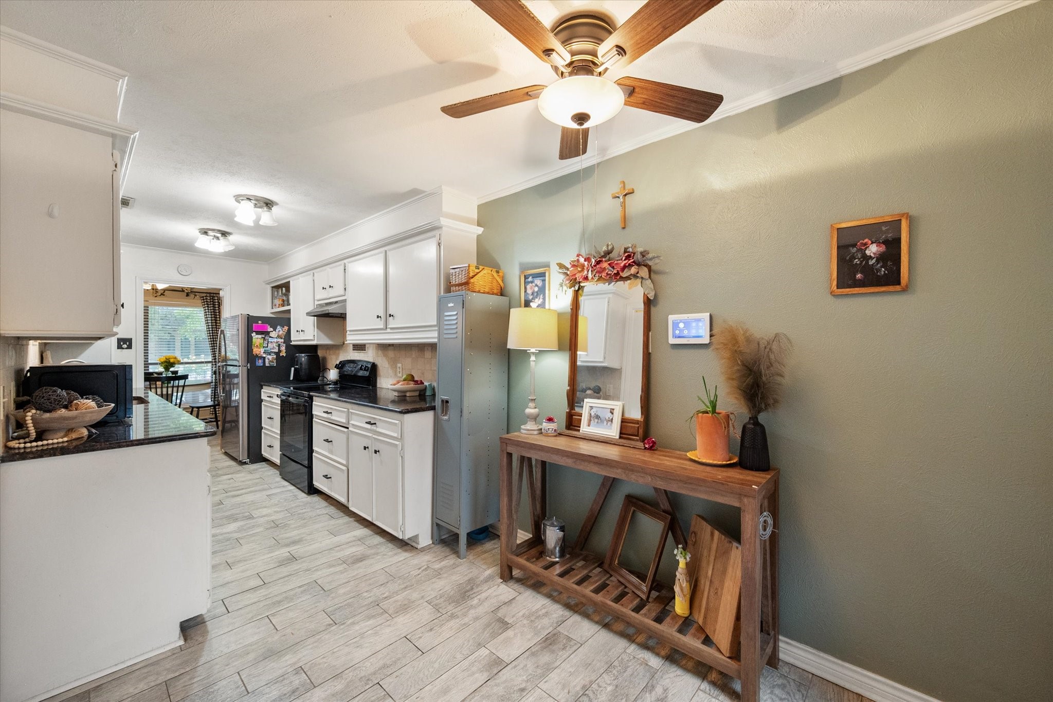 1711 Clearbrook Lane