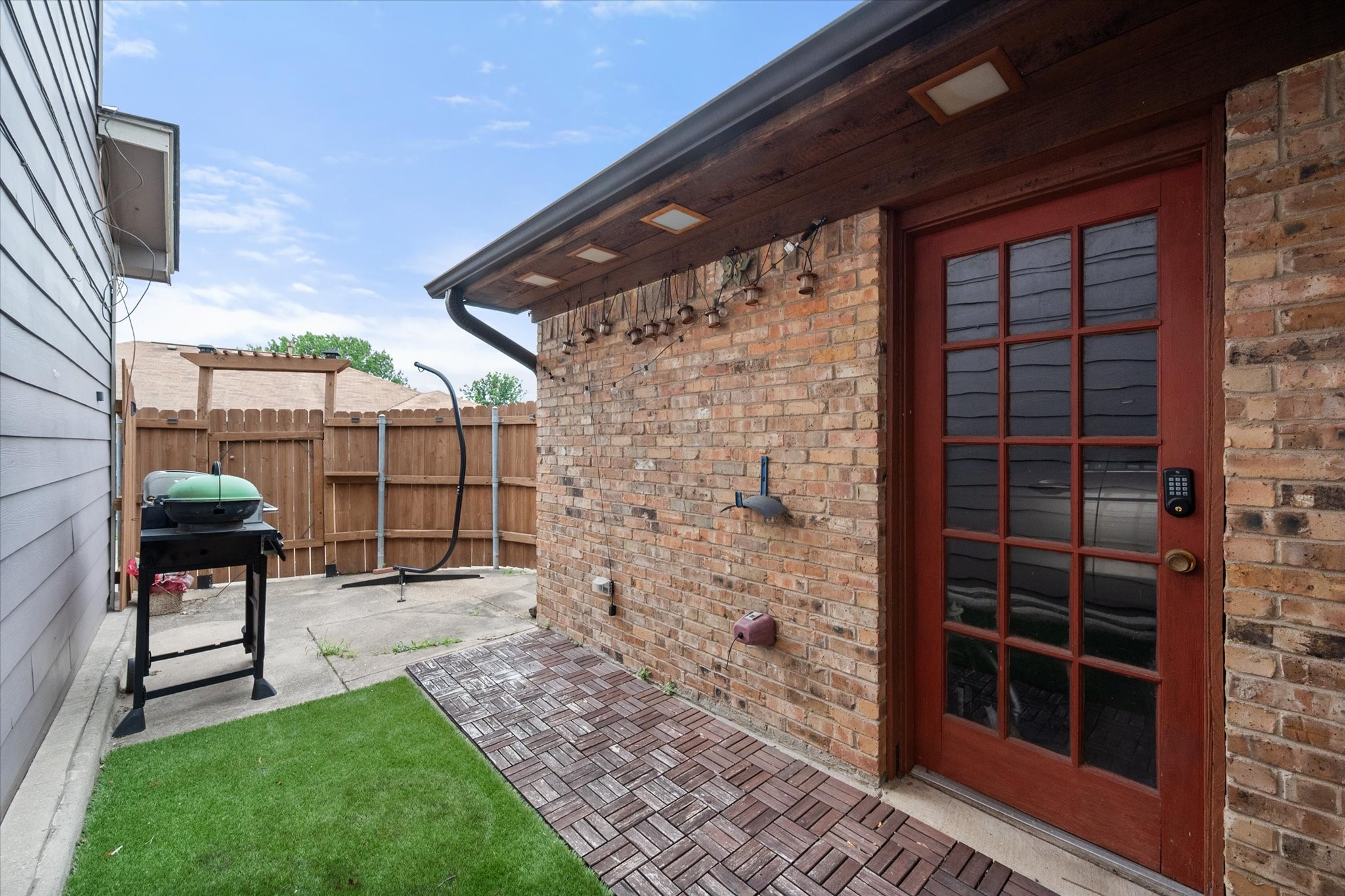 1711 Clearbrook Lane