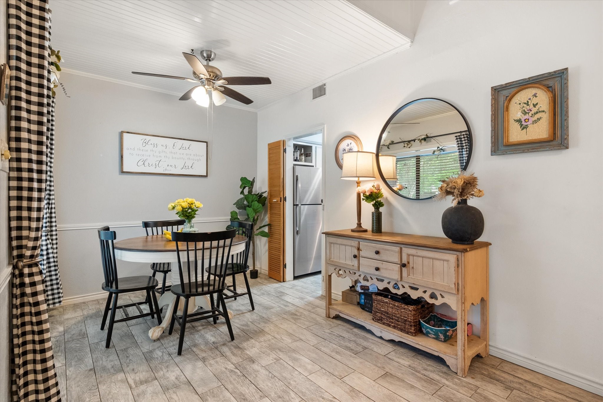 1711 Clearbrook Lane