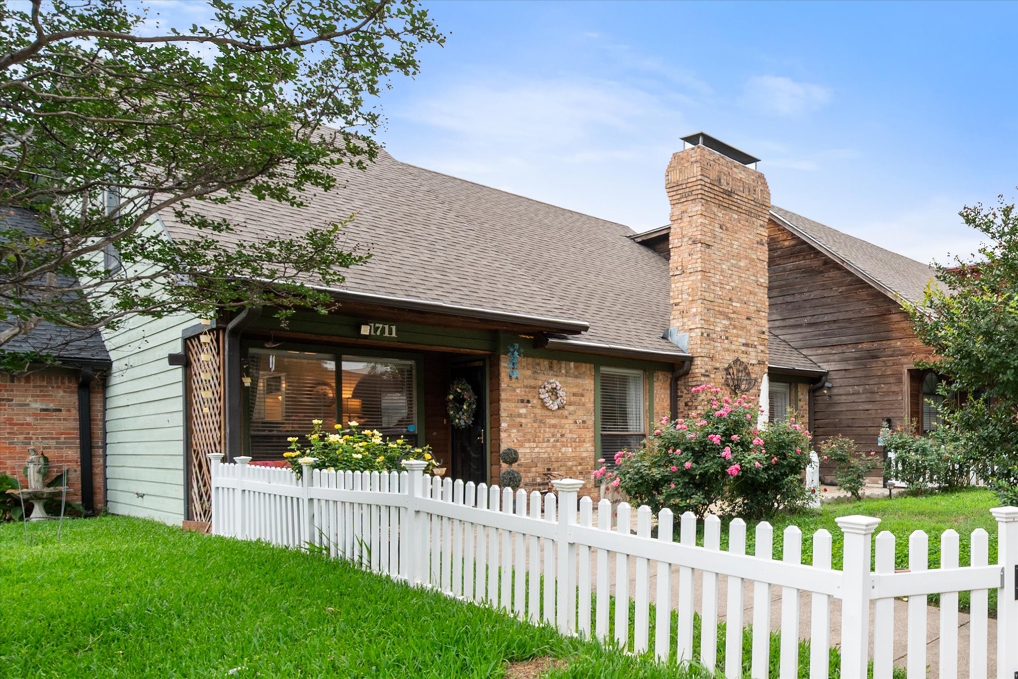 1711 Clearbrook Lane
