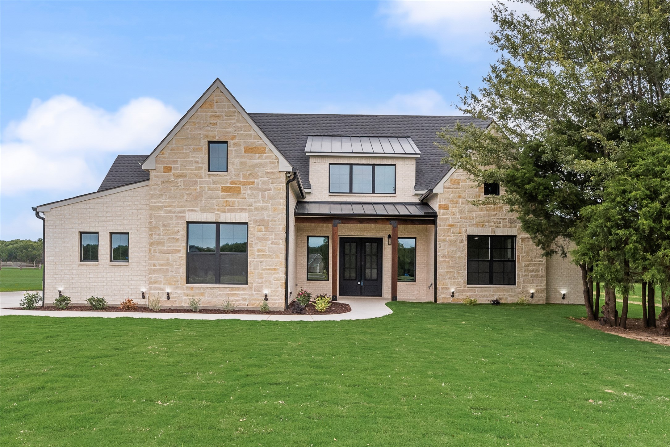 209 Waverunner Court