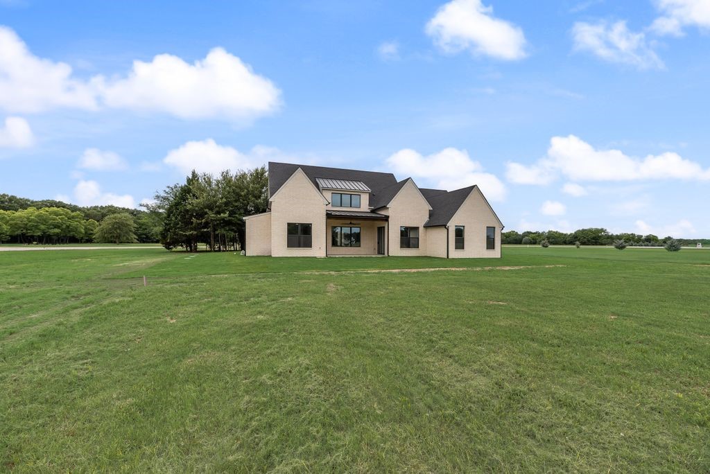 209 Waverunner Court