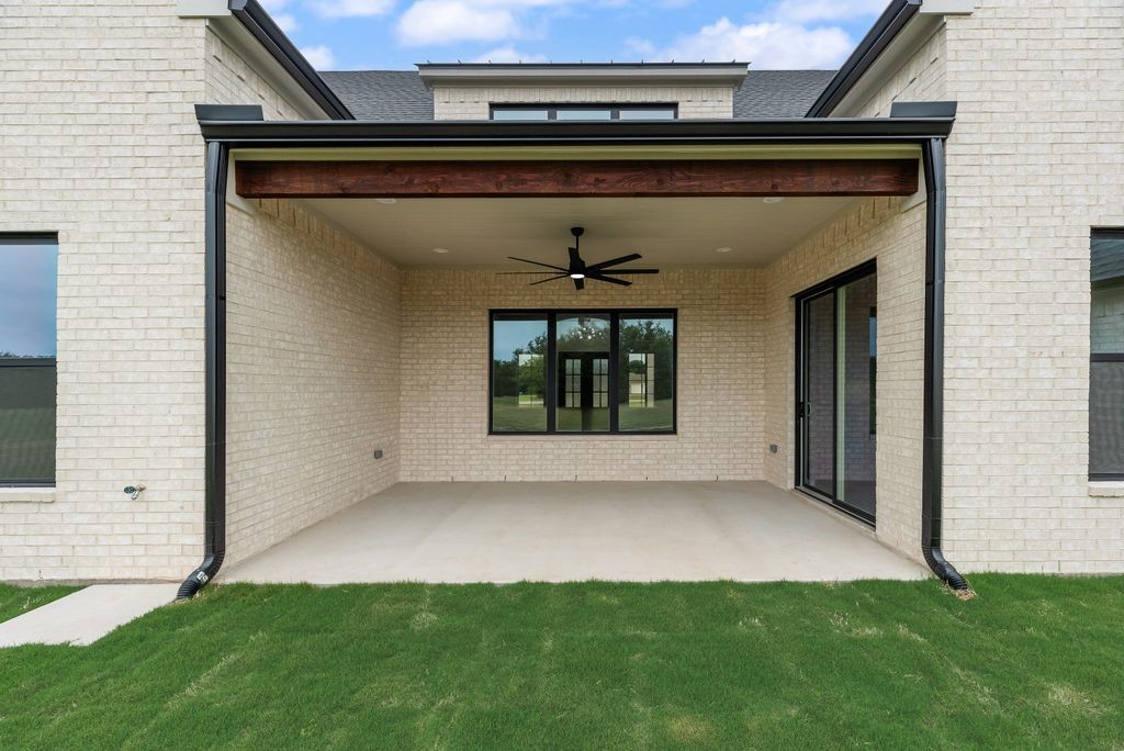 209 Waverunner Court
