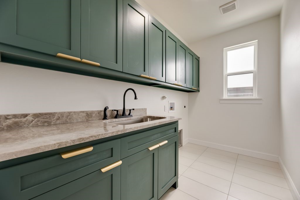 209 Waverunner Court