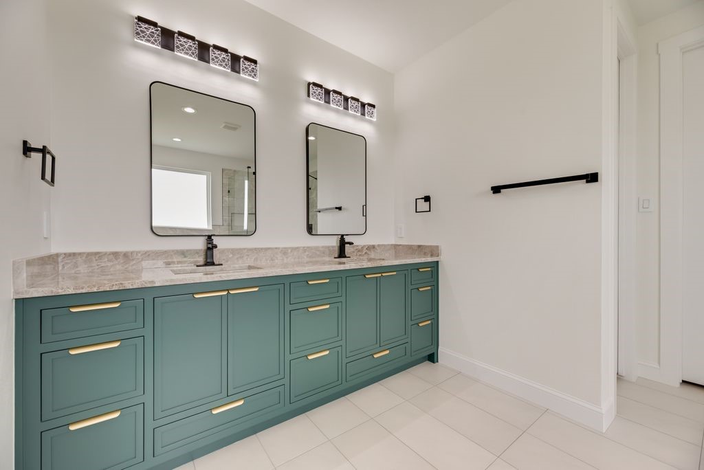 209 Waverunner Court