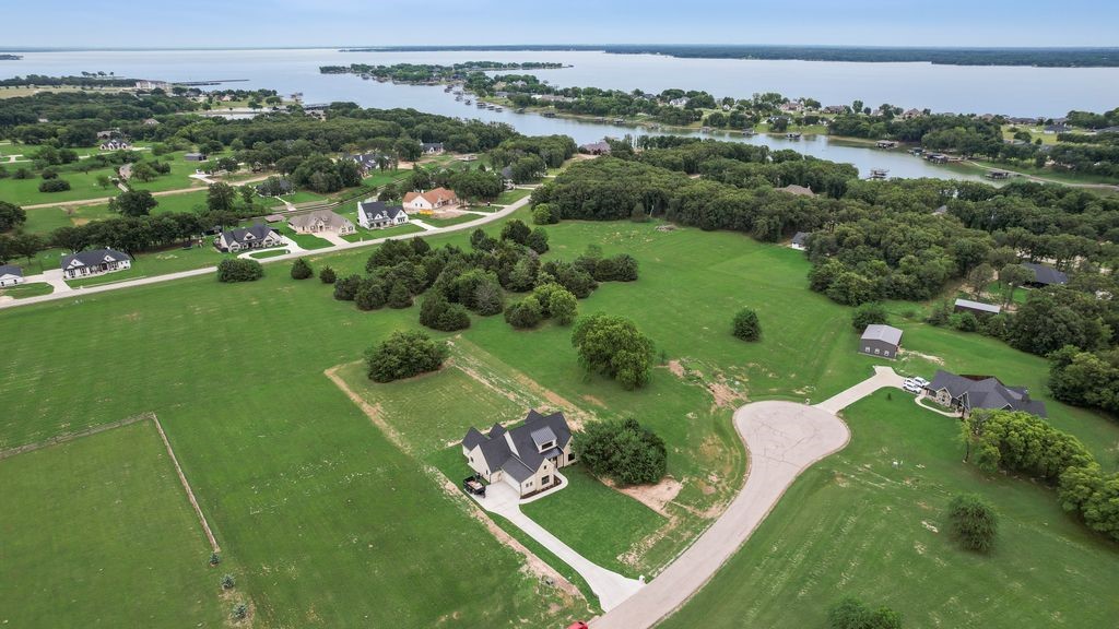 209 Waverunner Court