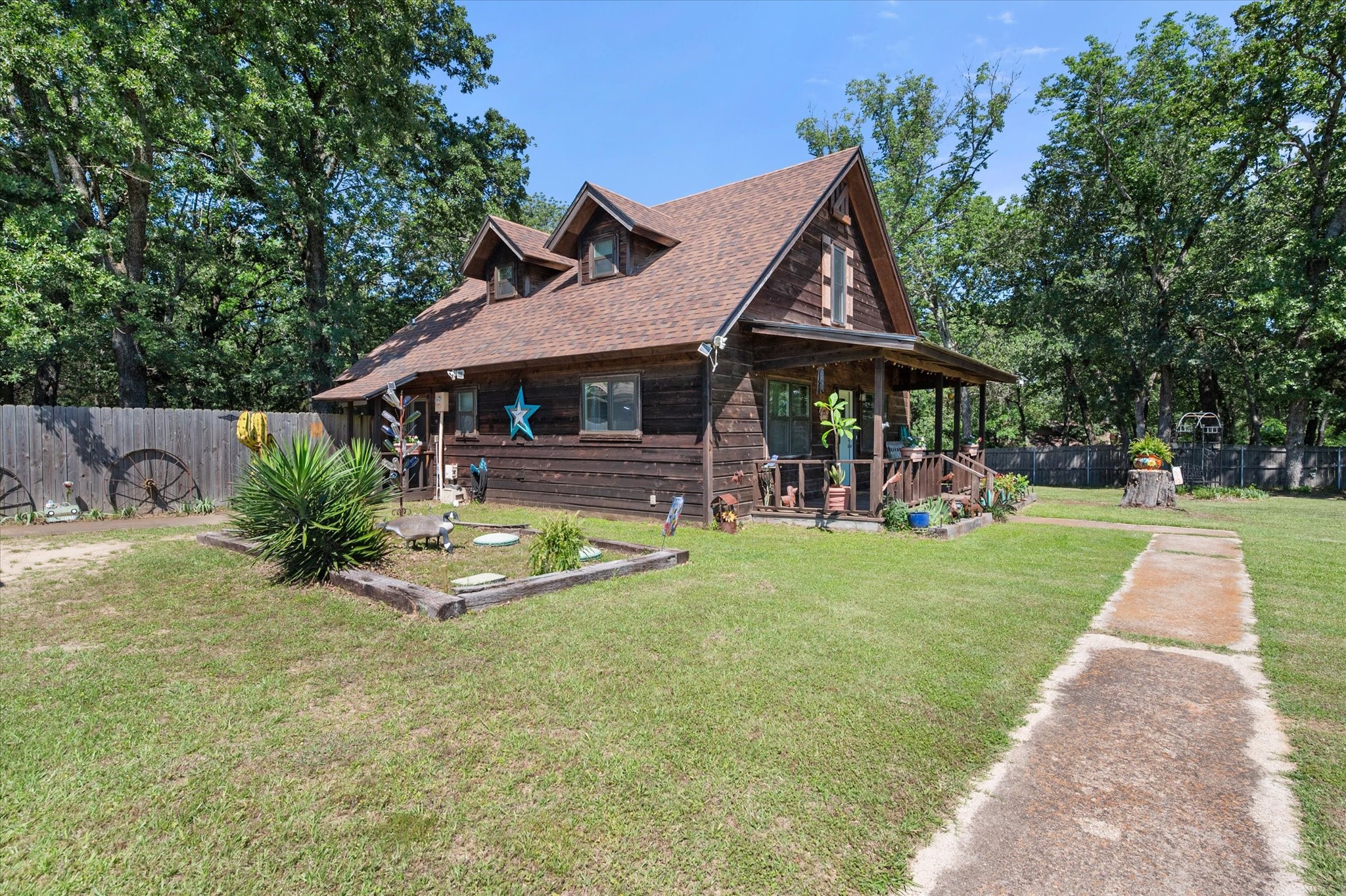 377 Southern Oaks Drive