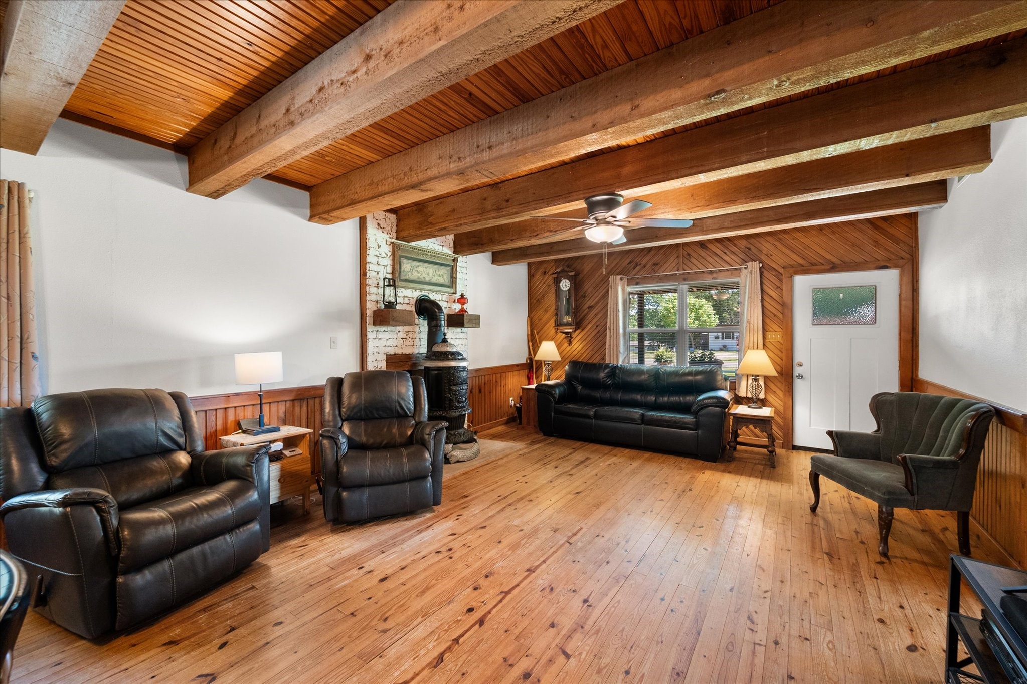 377 Southern Oaks Drive