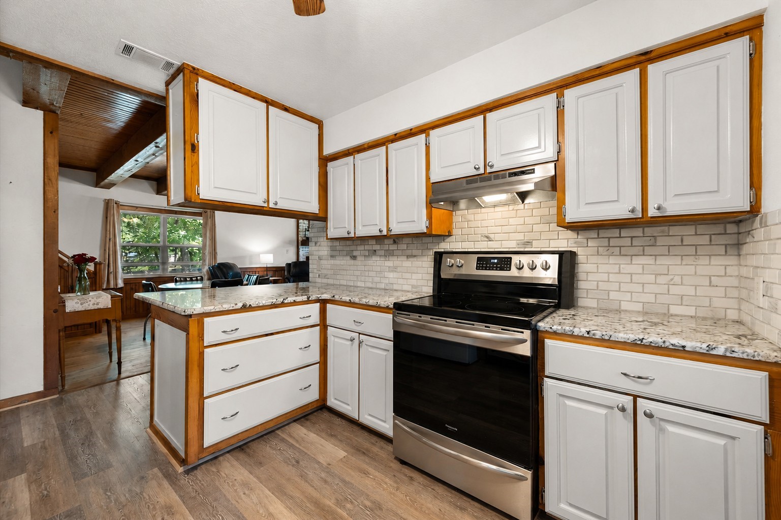 377 Southern Oaks Drive