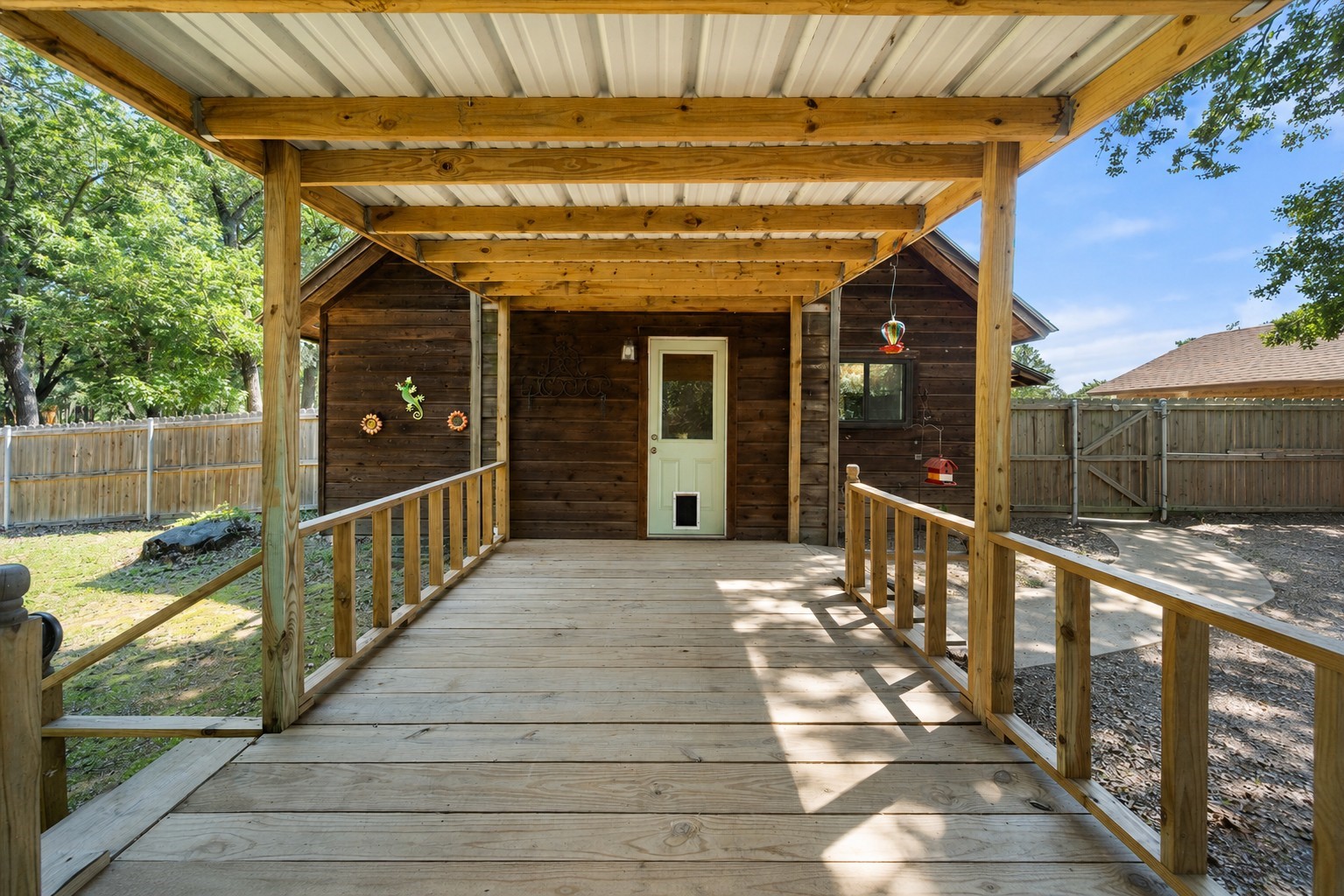 377 Southern Oaks Drive