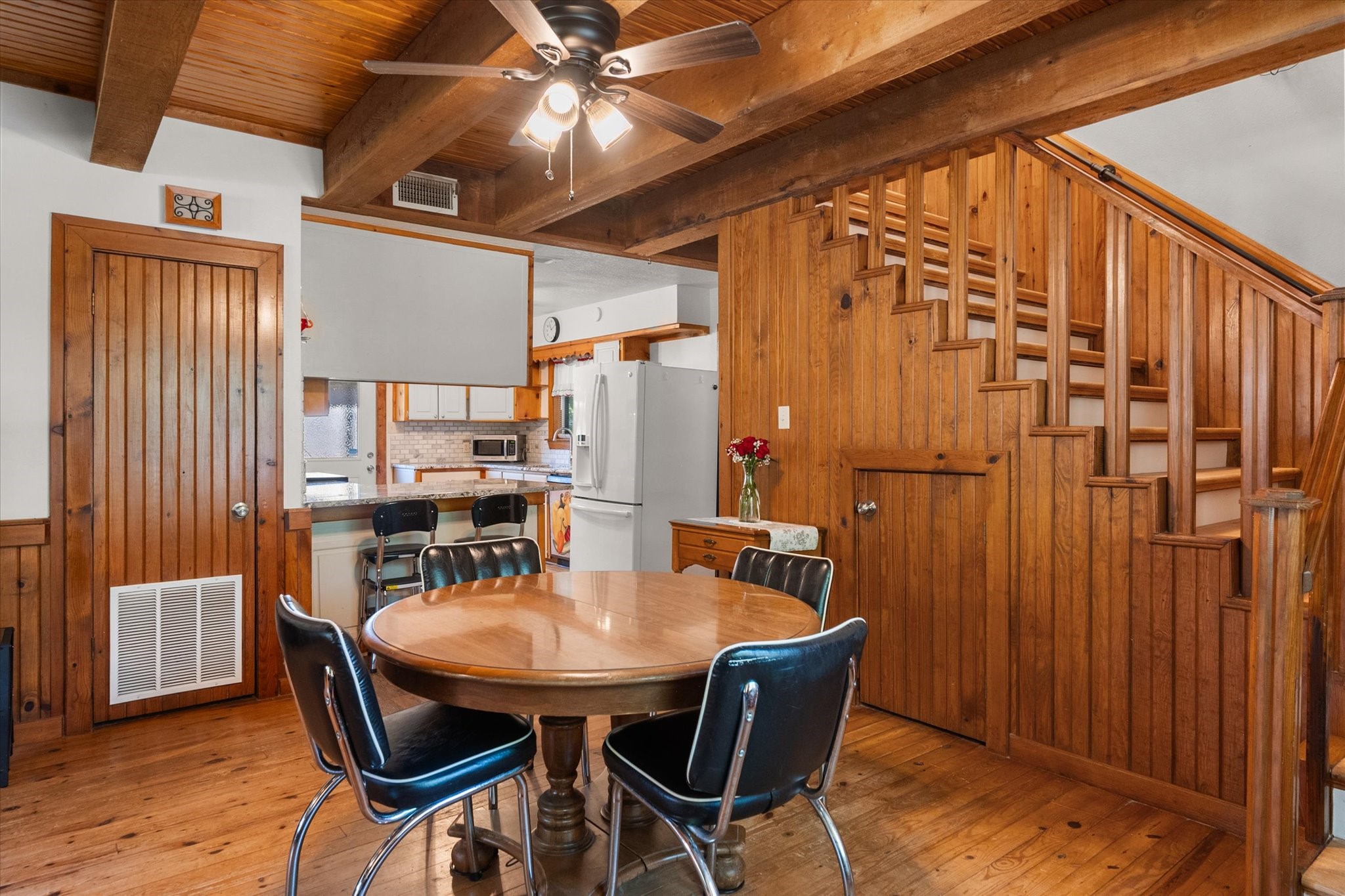 377 Southern Oaks Drive