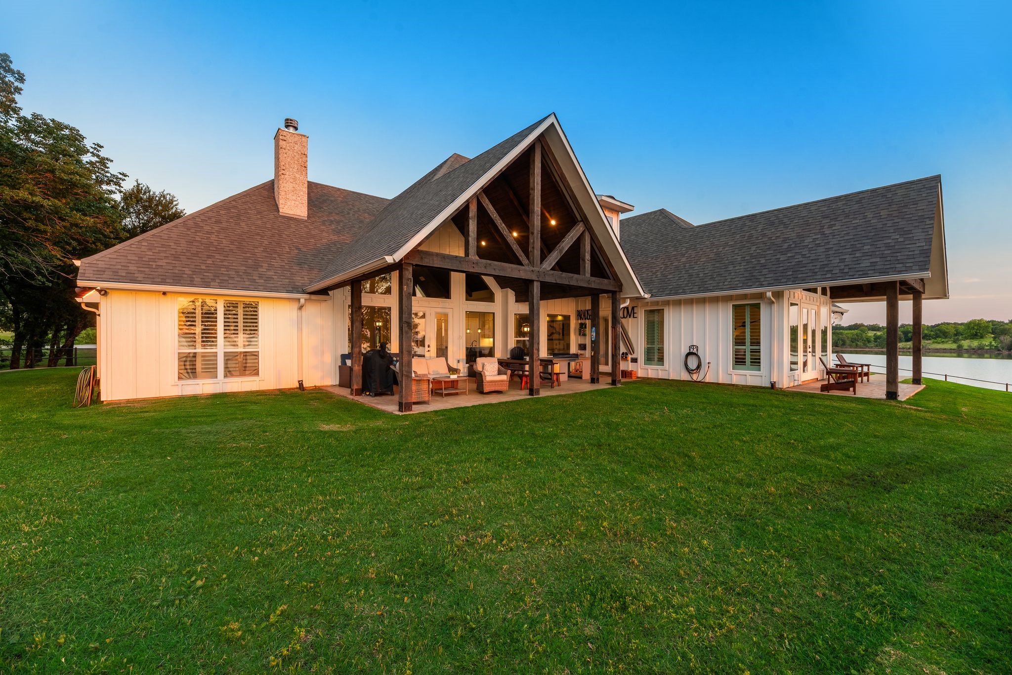 1144 Paradise Cove