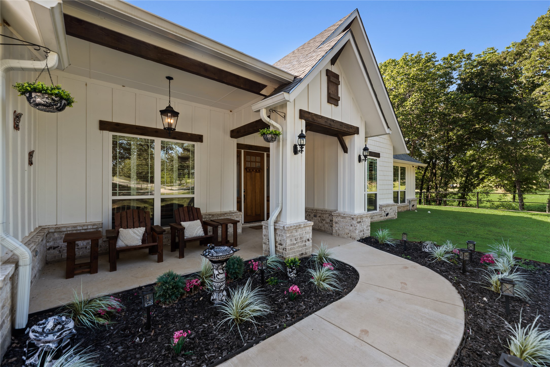 1144 Paradise Cove